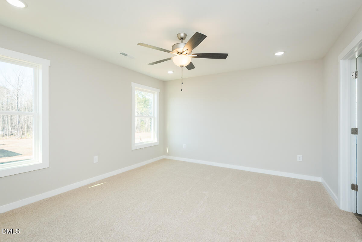 property viewer photo 18