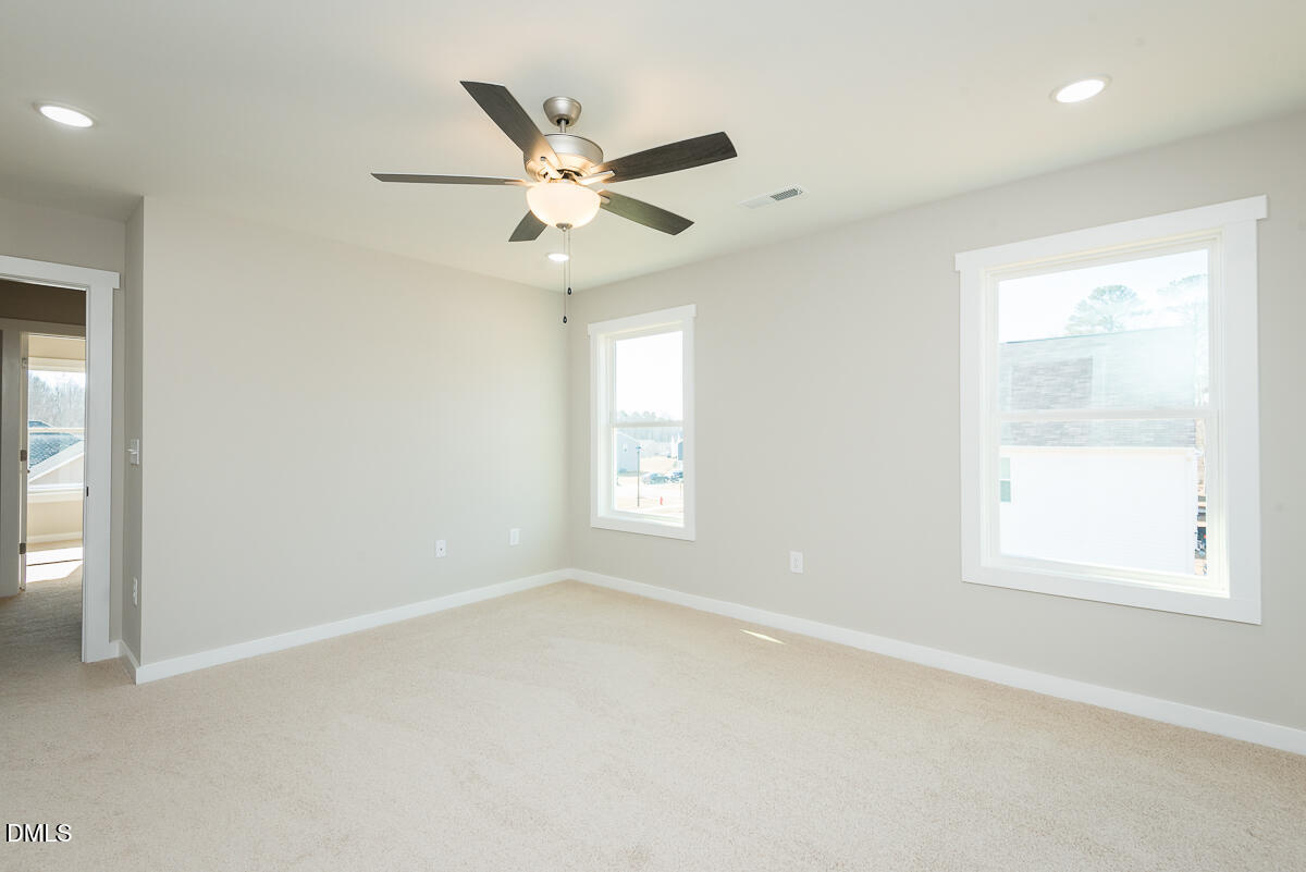 property viewer photo 19