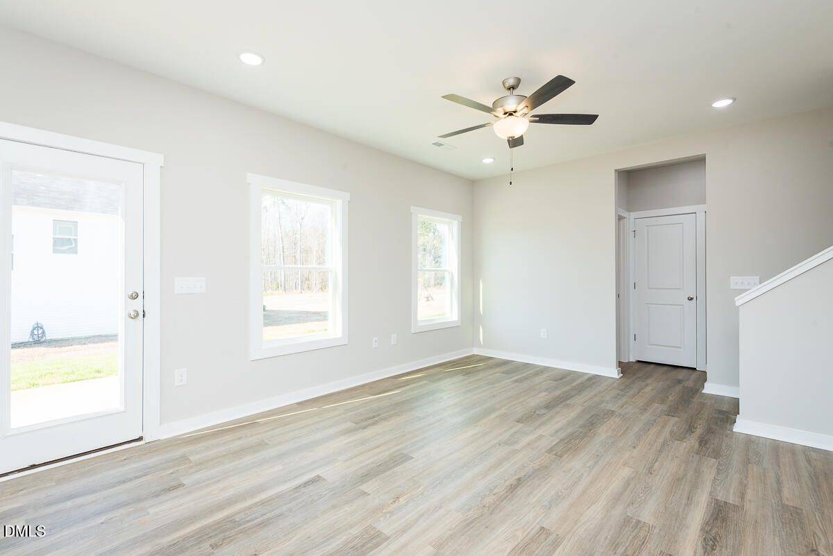 property viewer photo 9