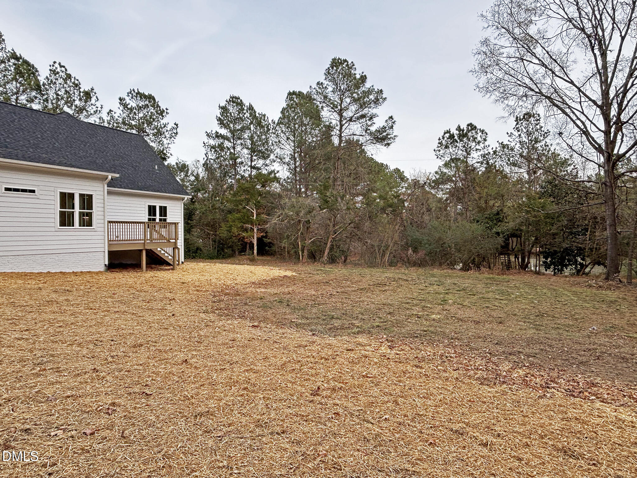 main property photo 40