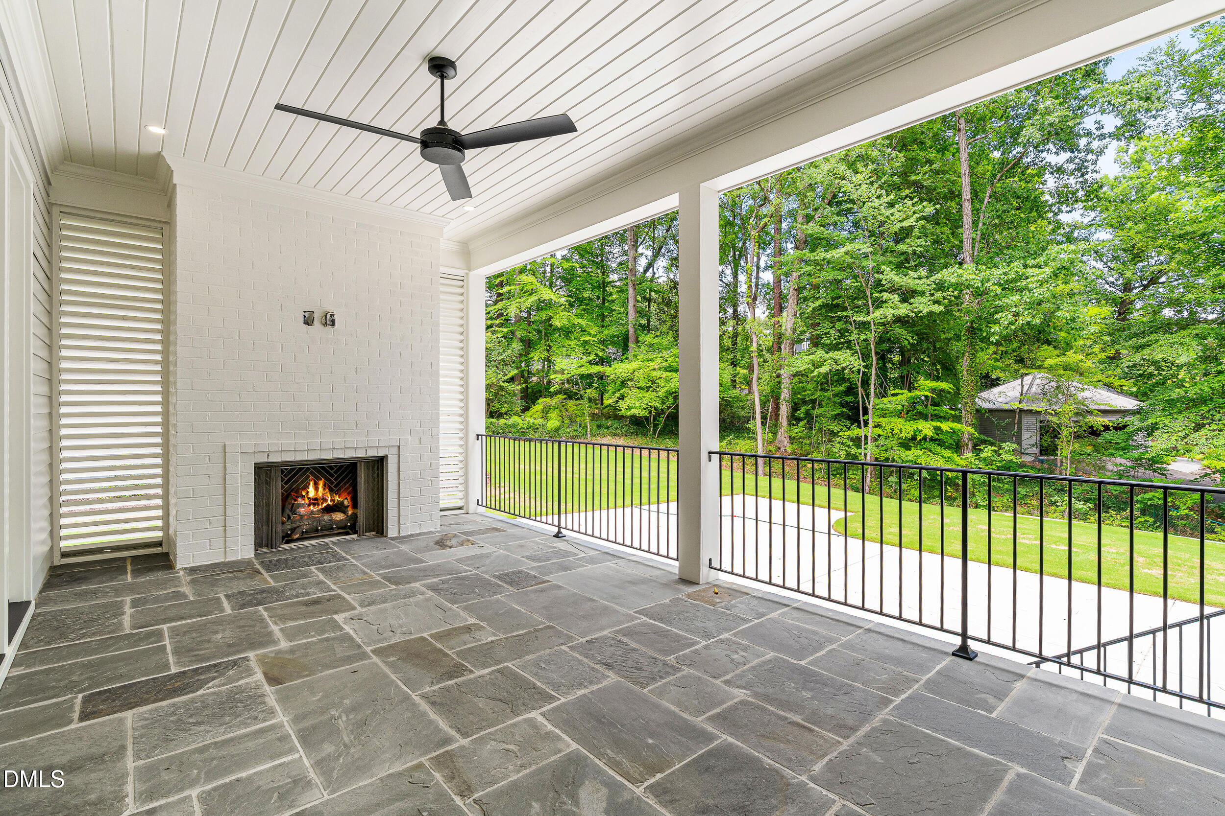 main property photo 39