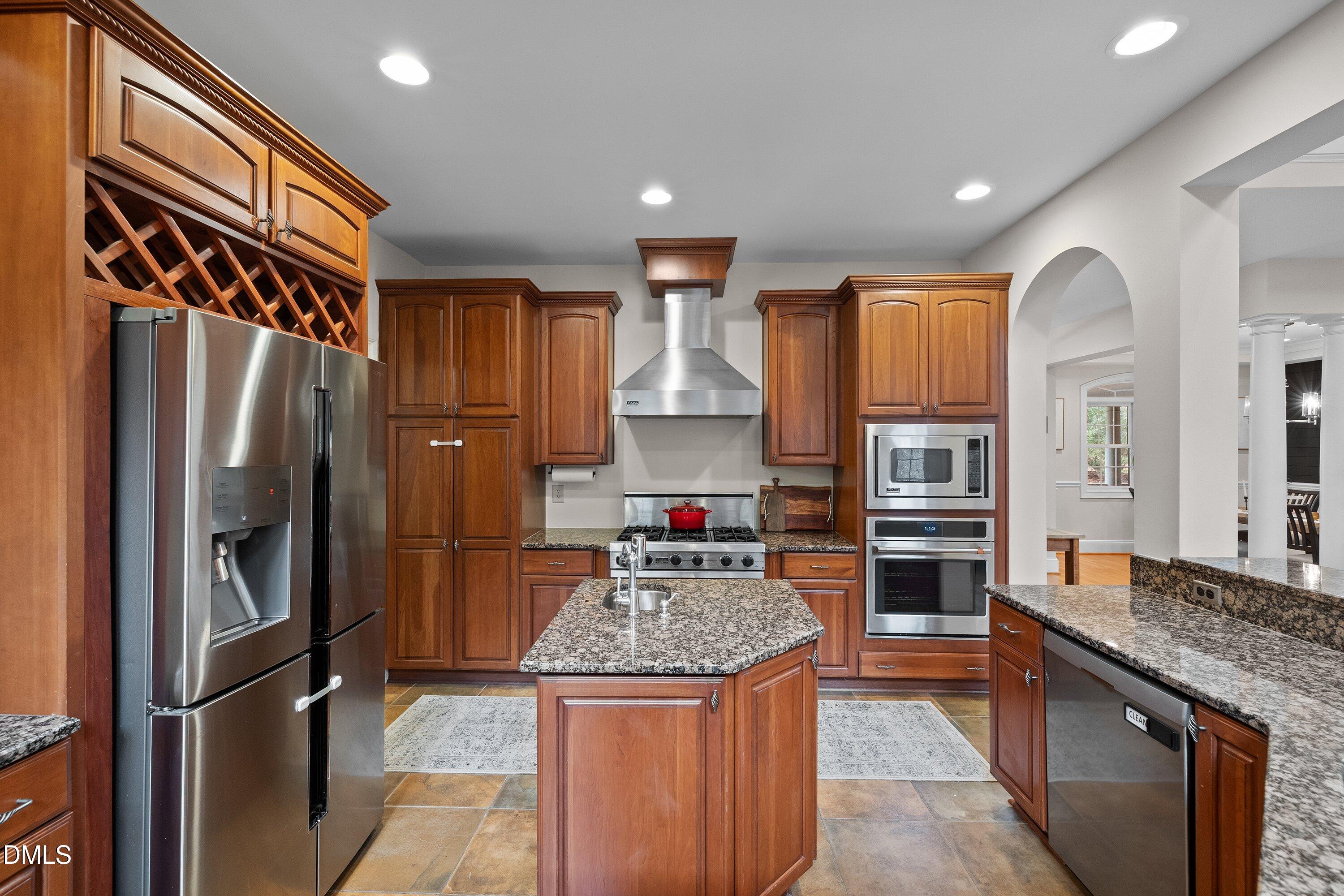 main property photo 32