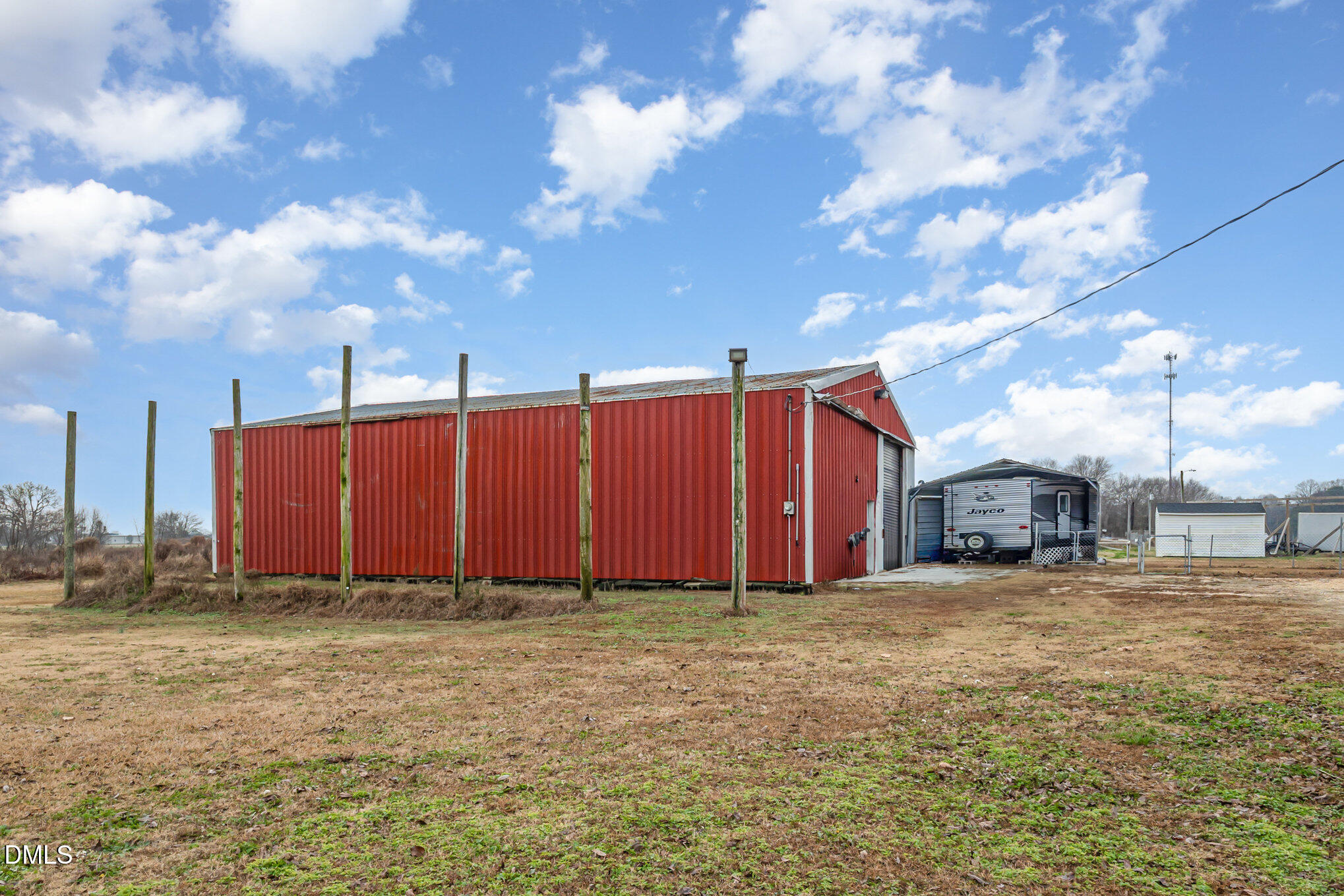 main property photo 23