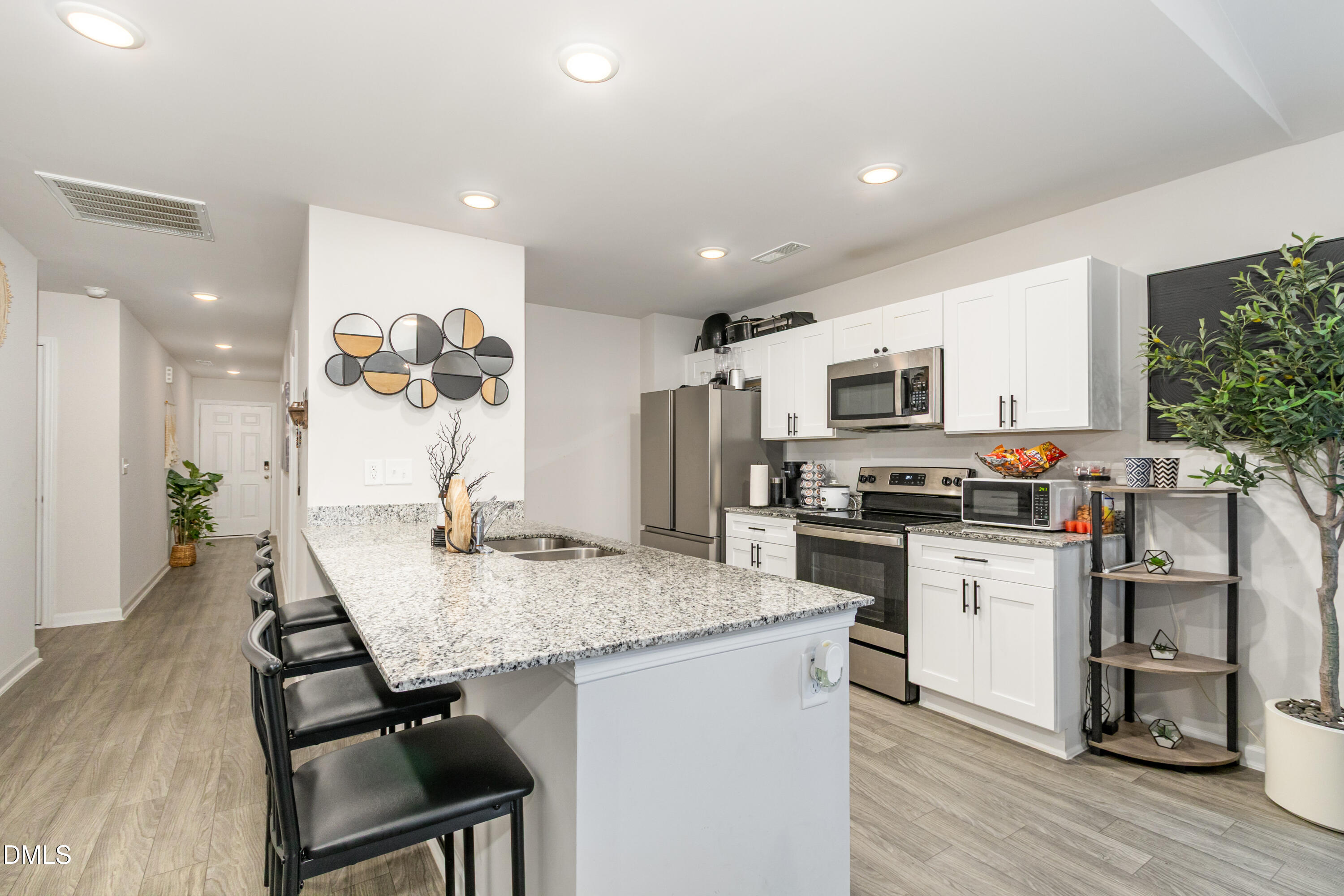 property viewer photo 11