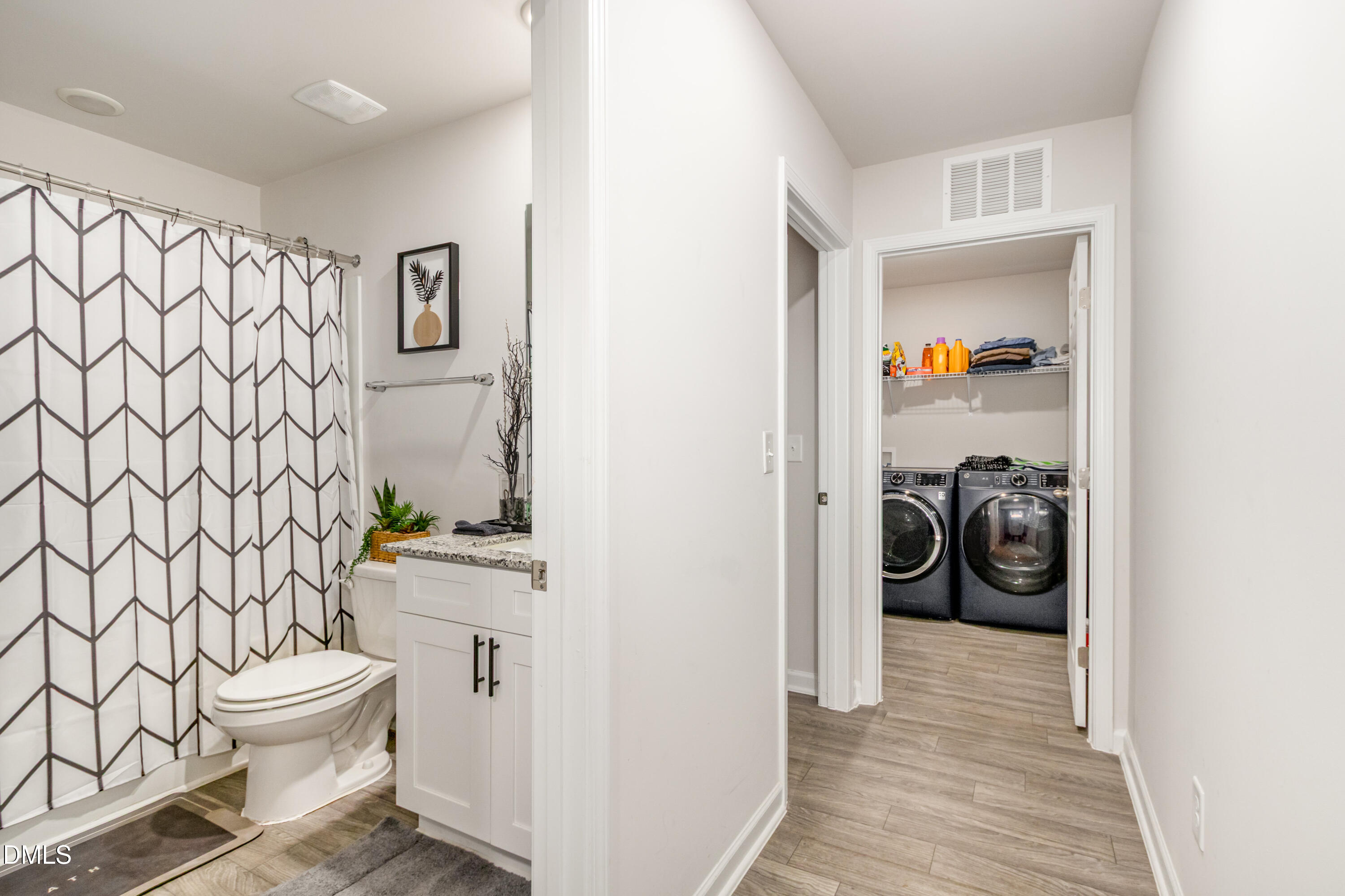 property viewer photo 19