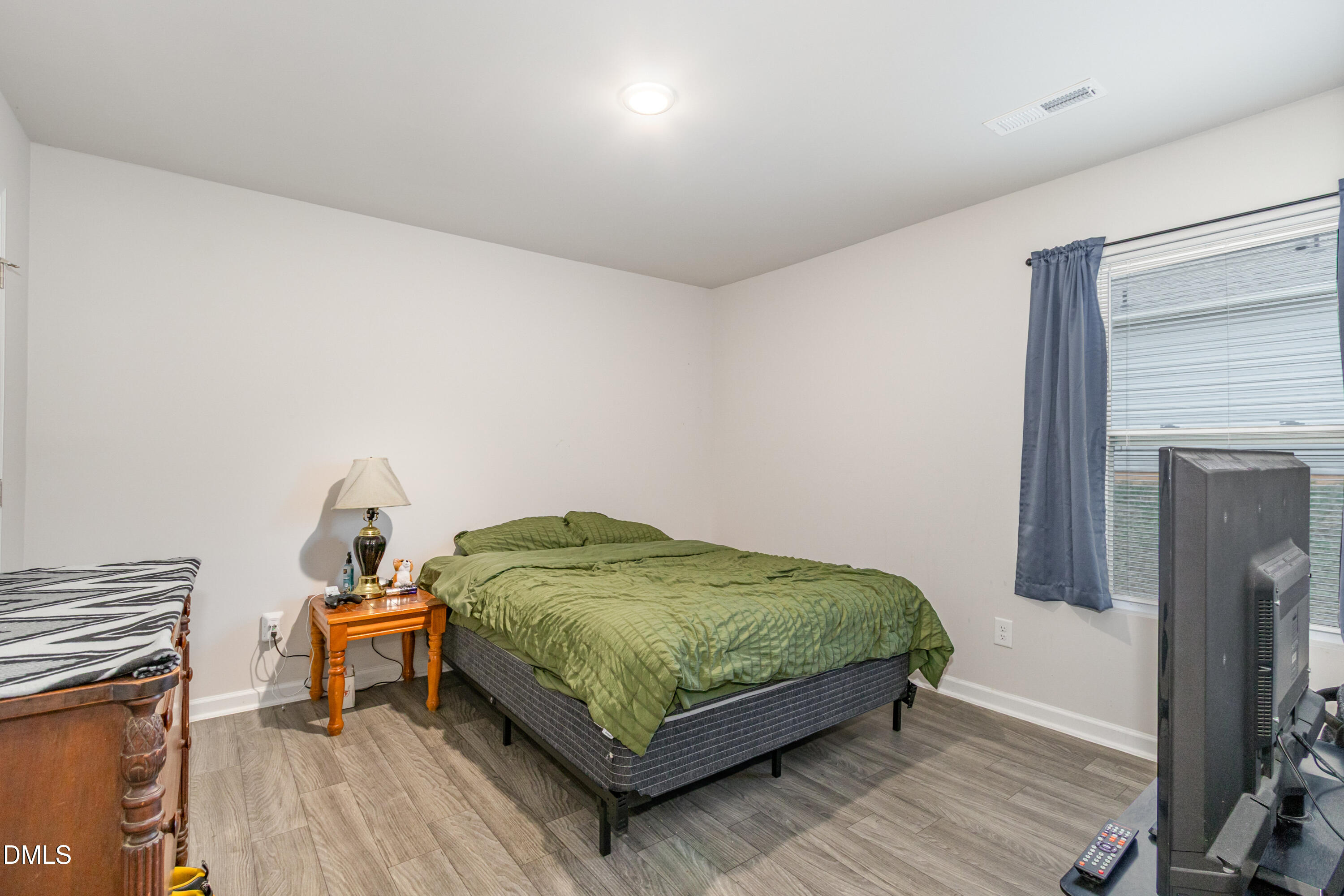 property viewer photo 21