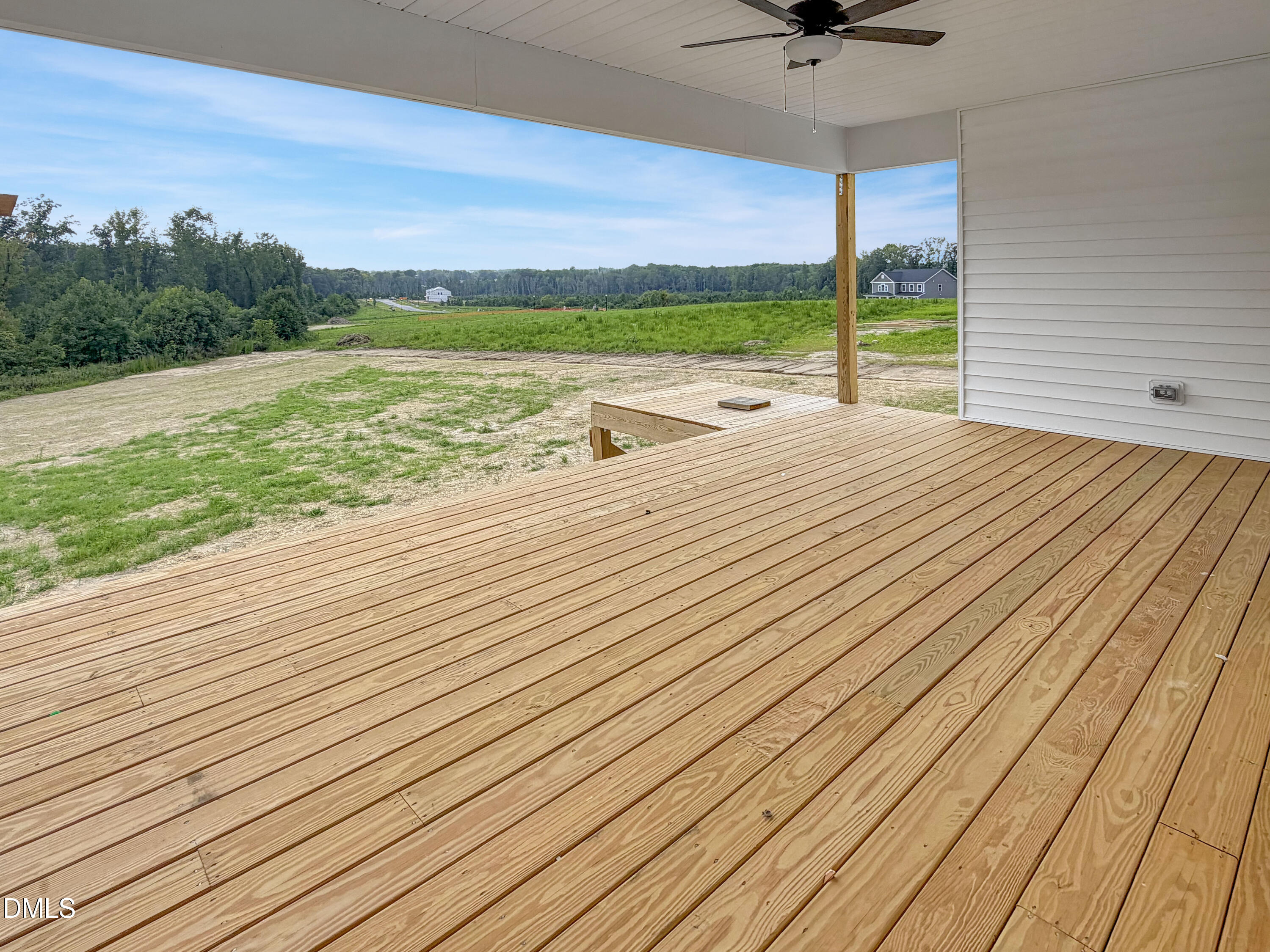 main property photo 17