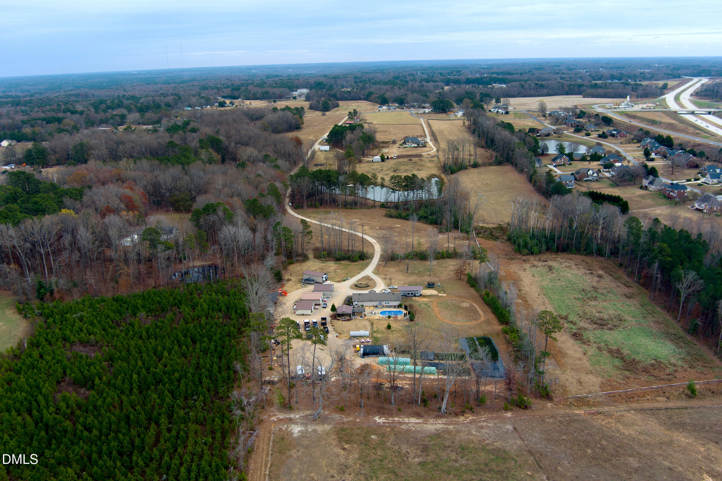 main property photo 7