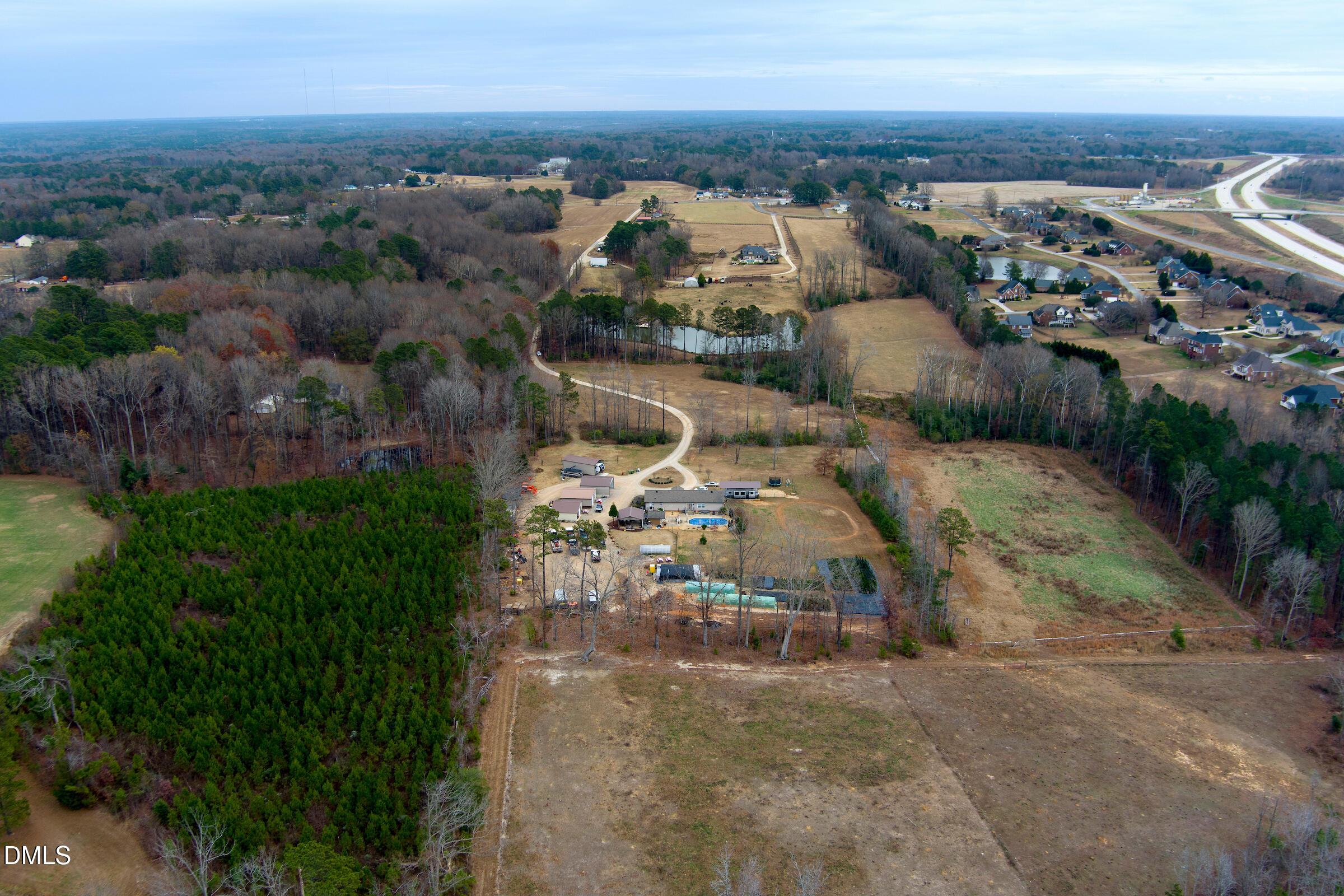main property photo 8