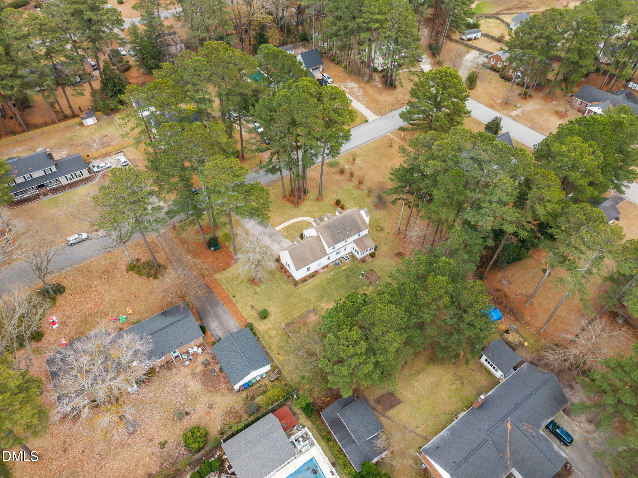 main property photo 14