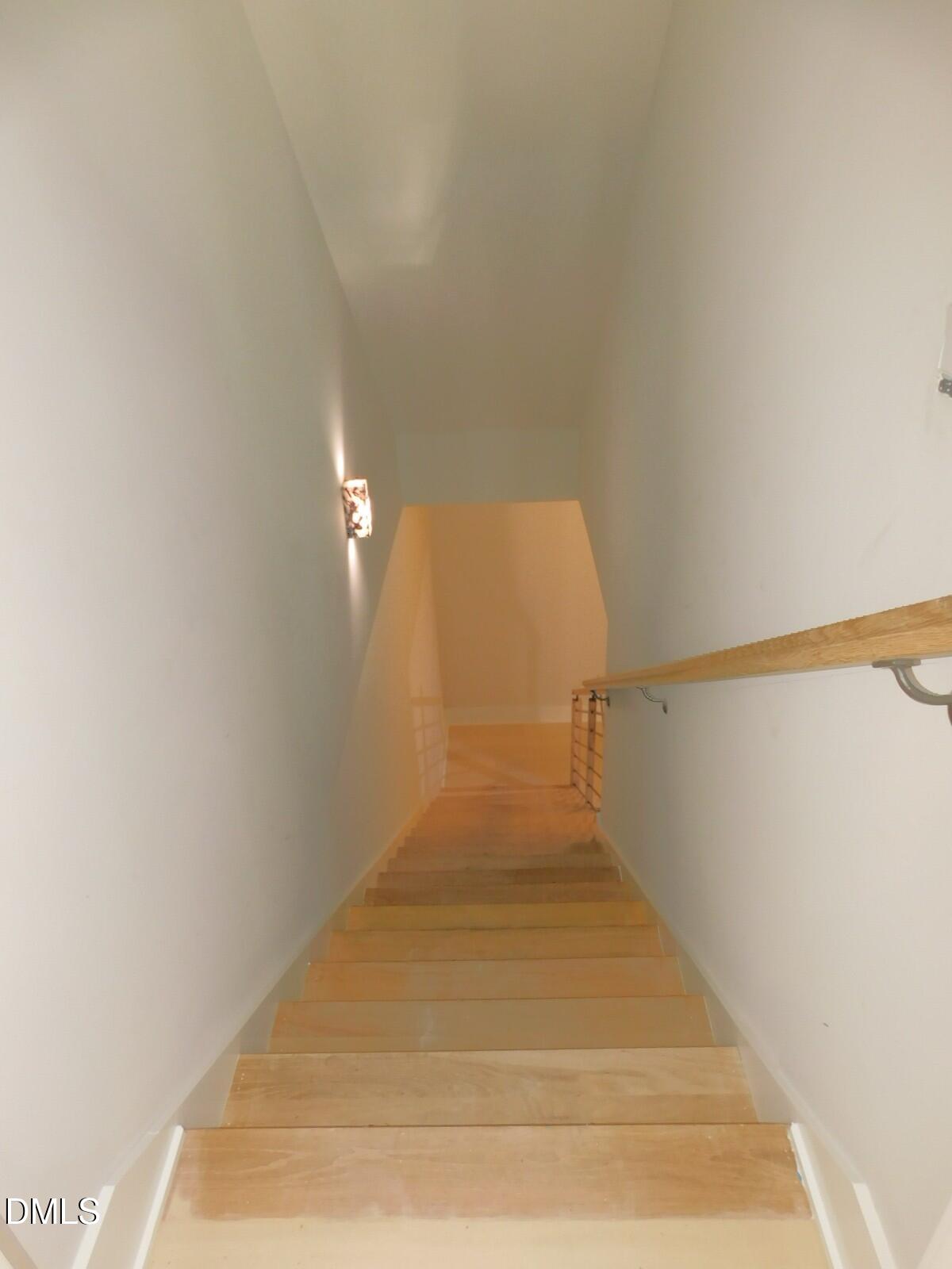 main property photo 50