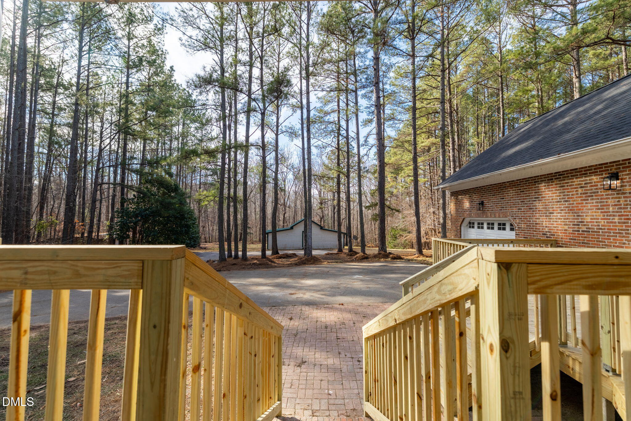 main property photo 45