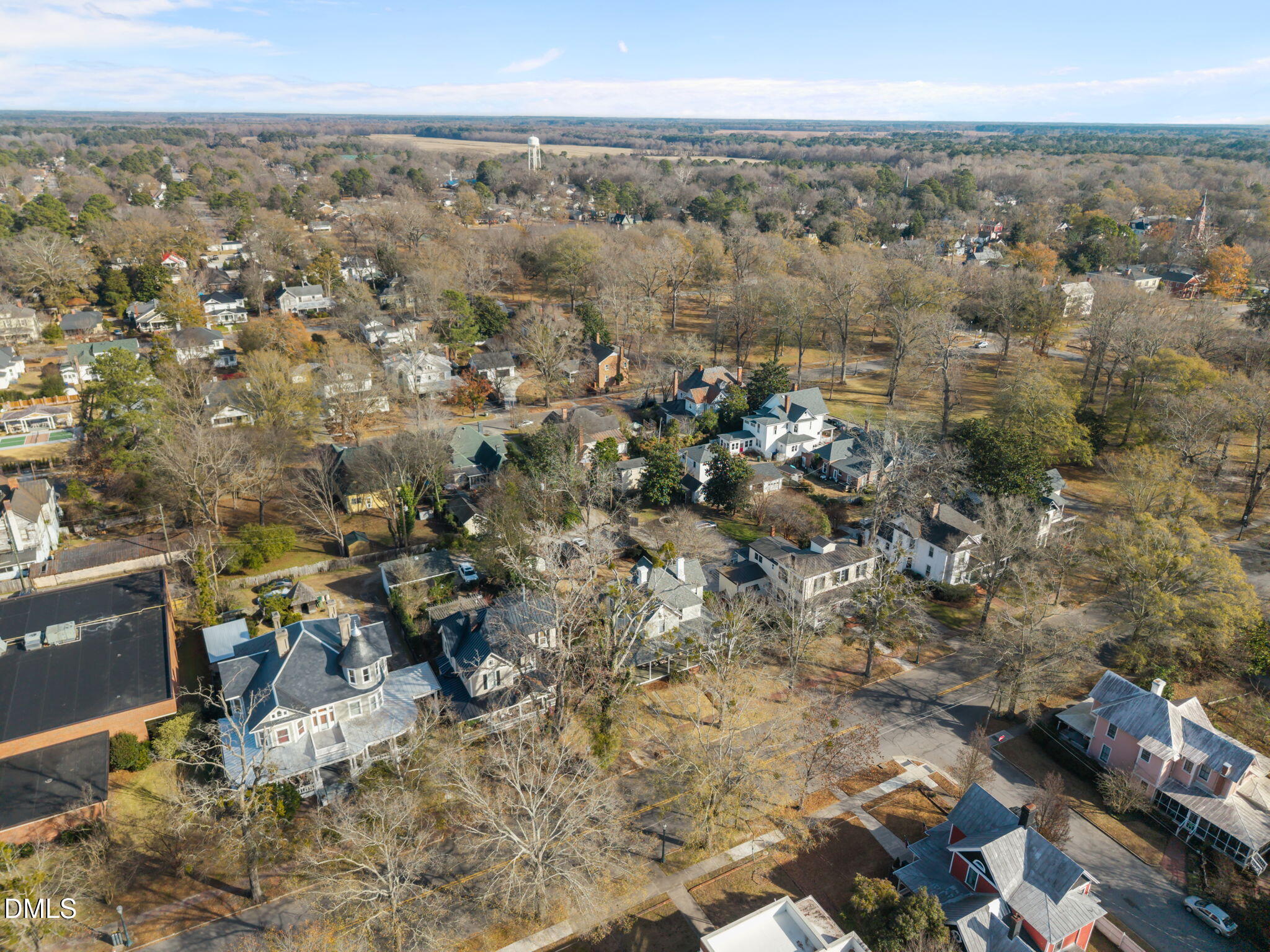 main property photo 13