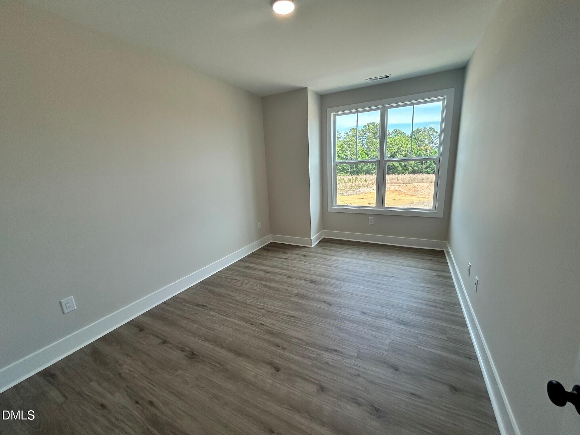 property viewer photo 11