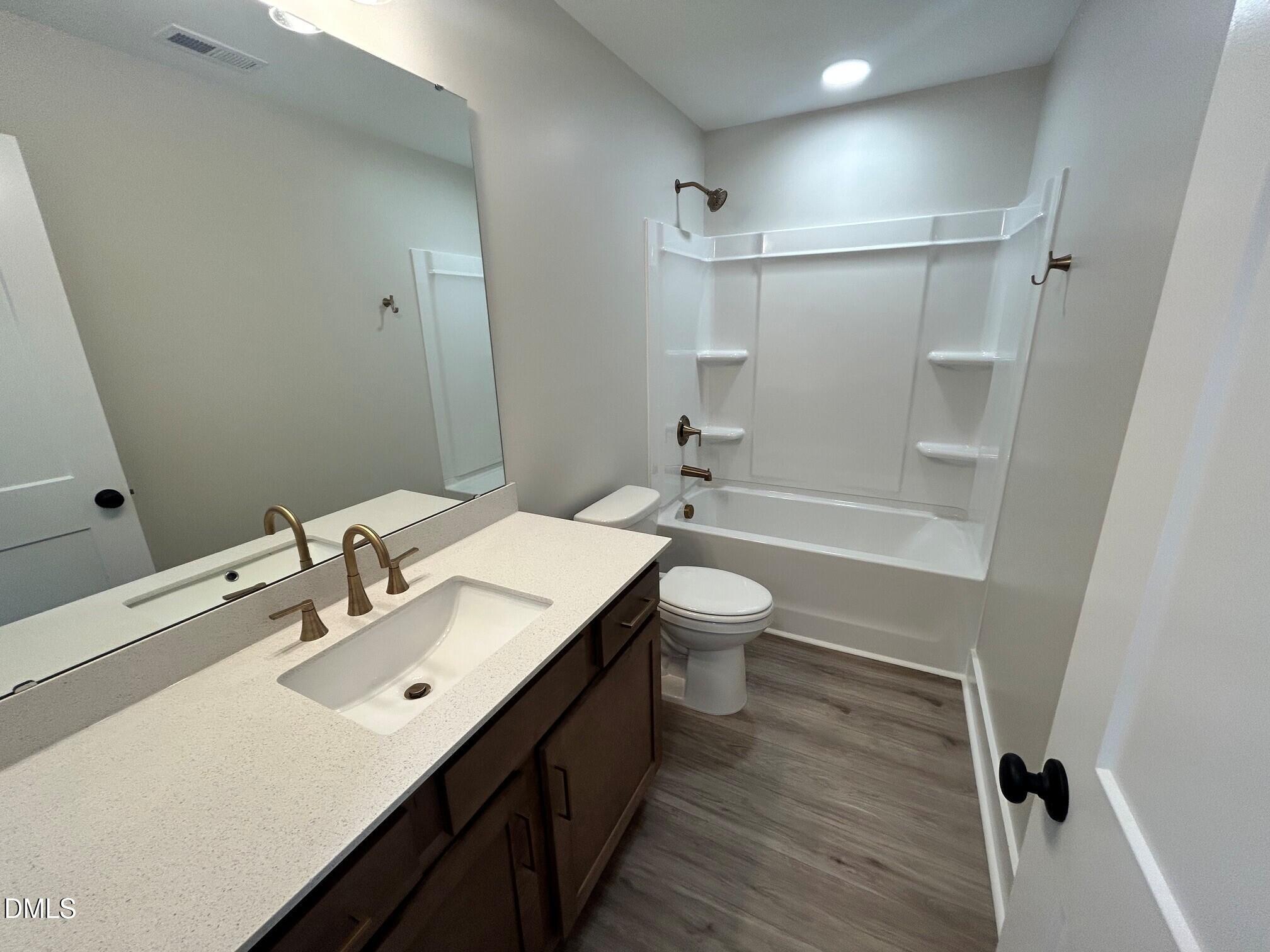 property viewer photo 13