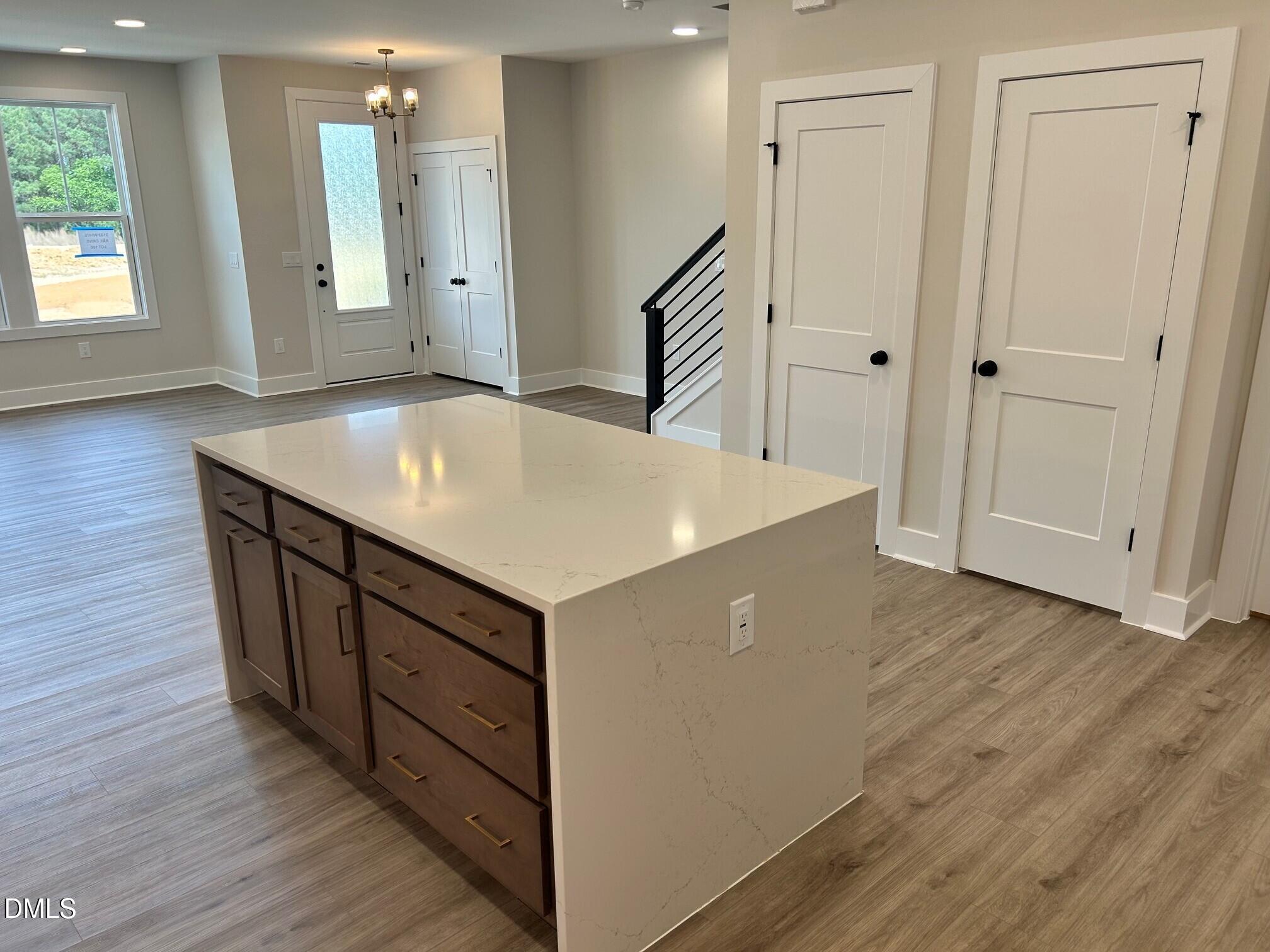 property viewer photo 4