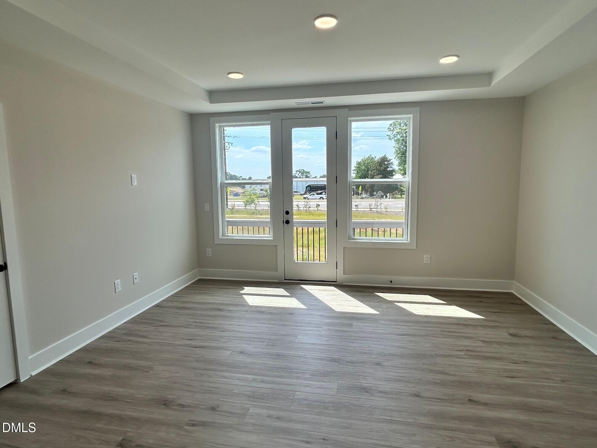 property viewer photo 6