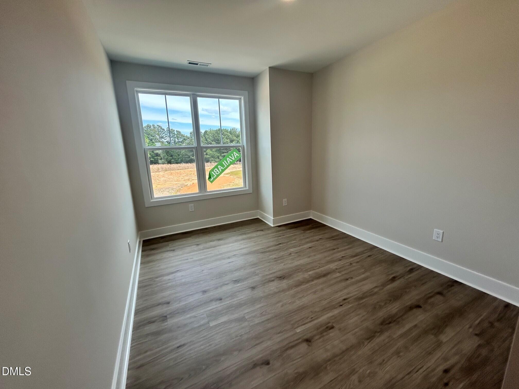 property viewer photo 9