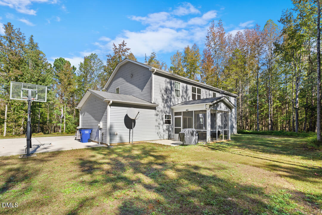 main property photo 41