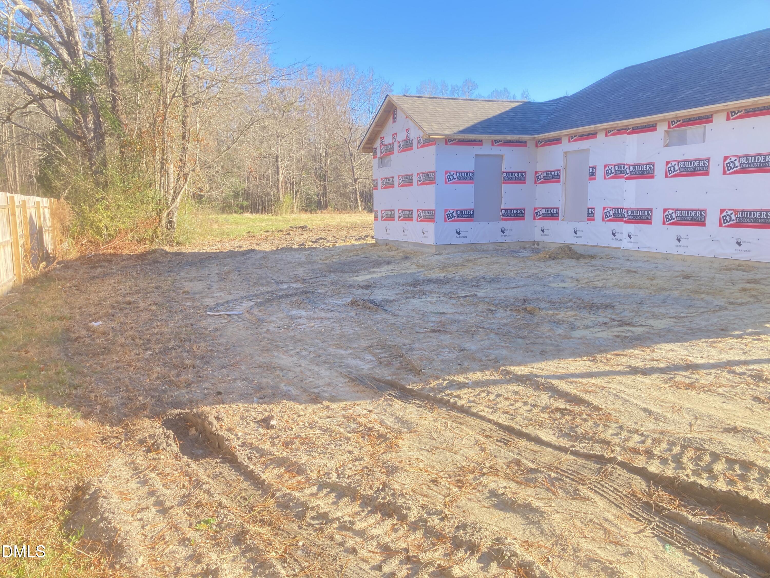 main property photo 8