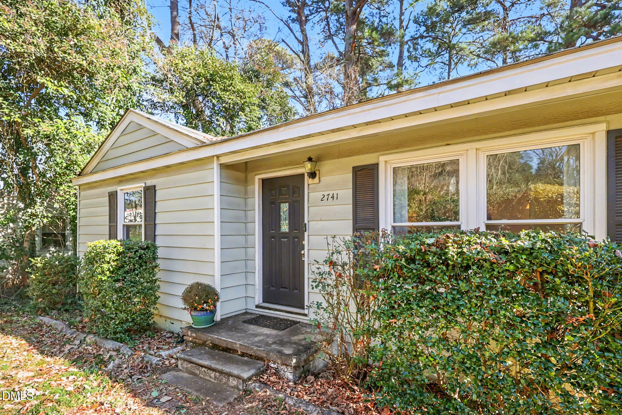 main property photo 2