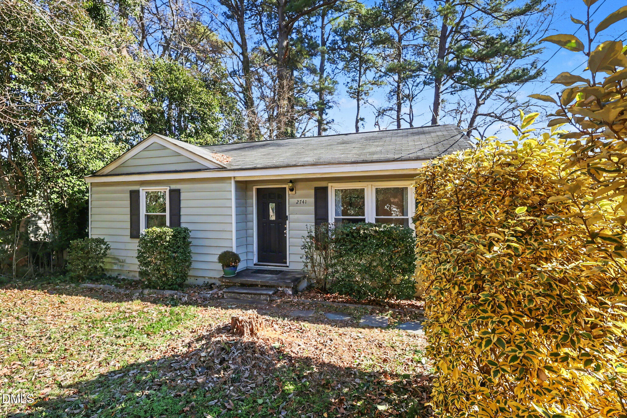 main property photo 23