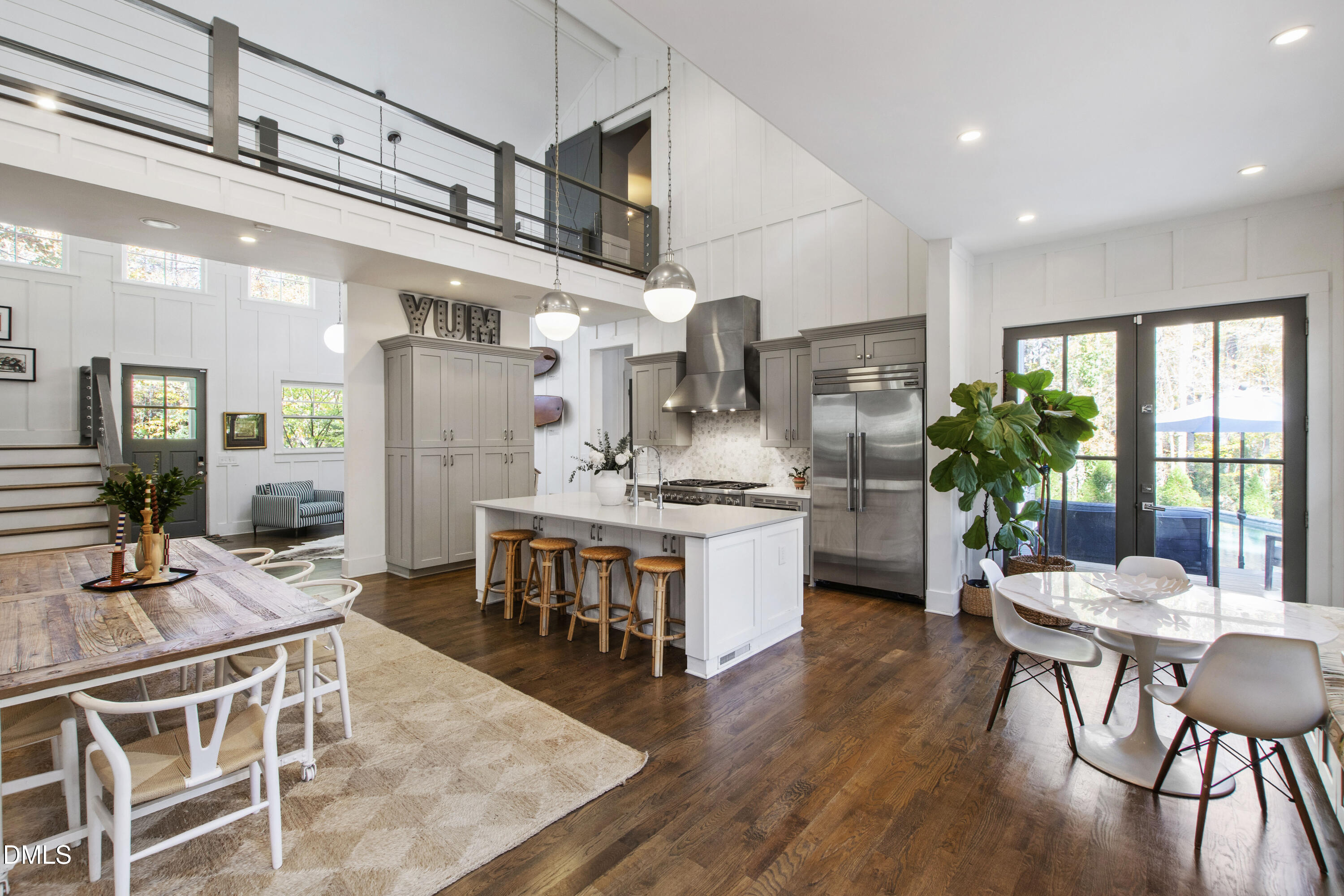 property viewer photo 12
