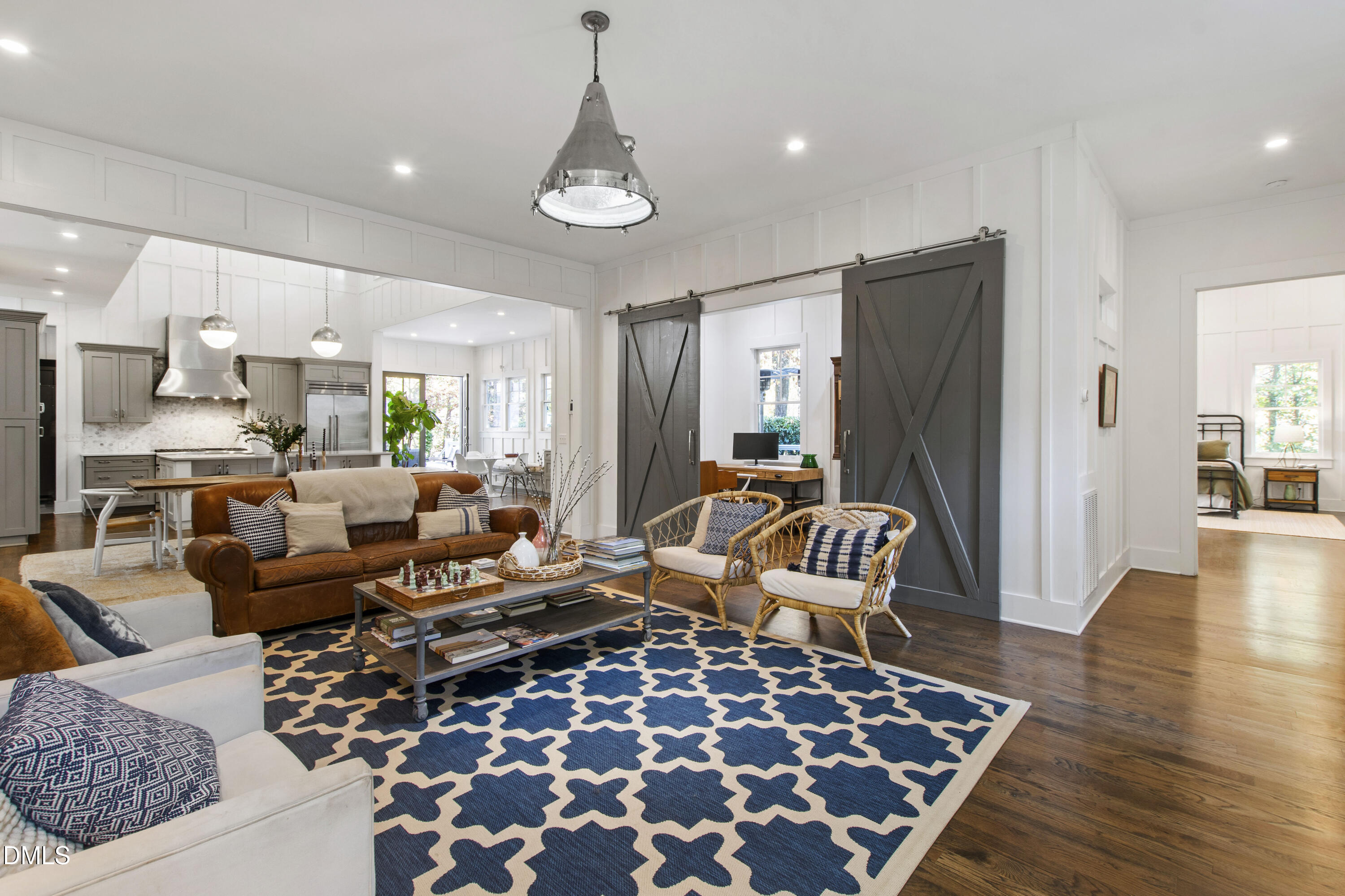 property viewer photo 18