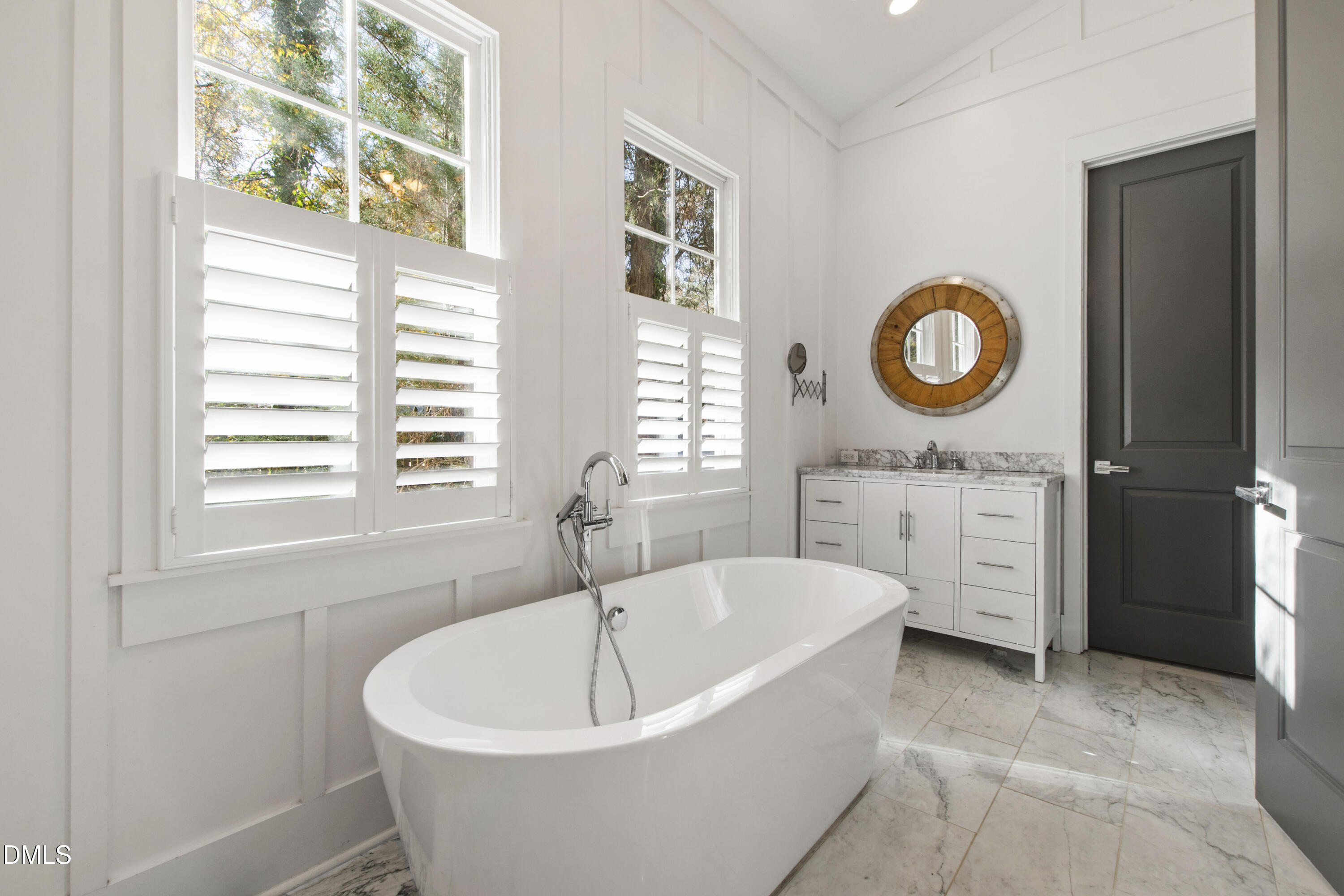property viewer photo 26