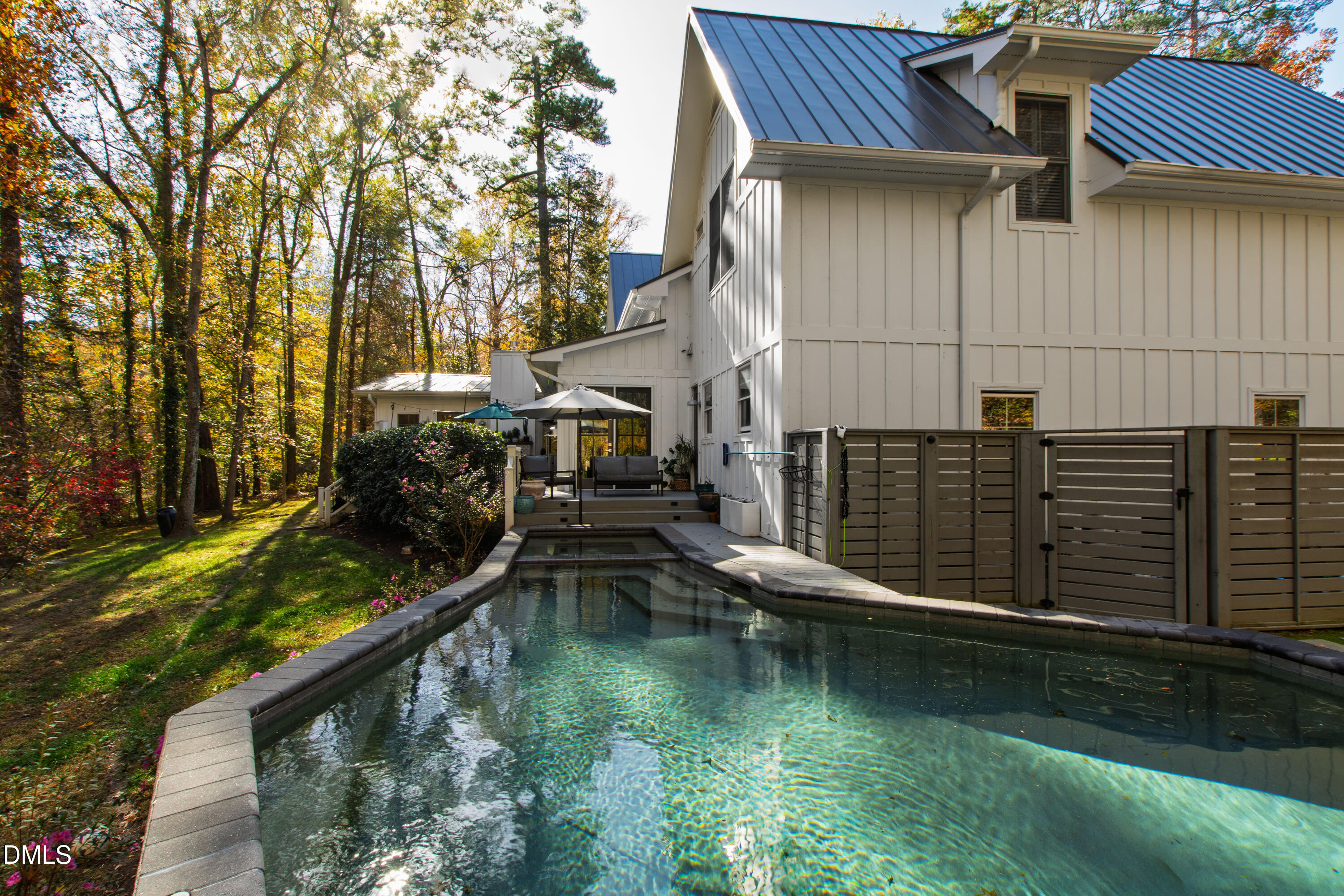 property viewer photo 43