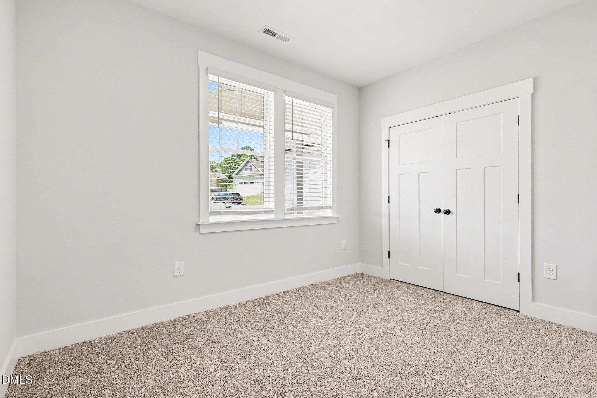 property viewer photo 15