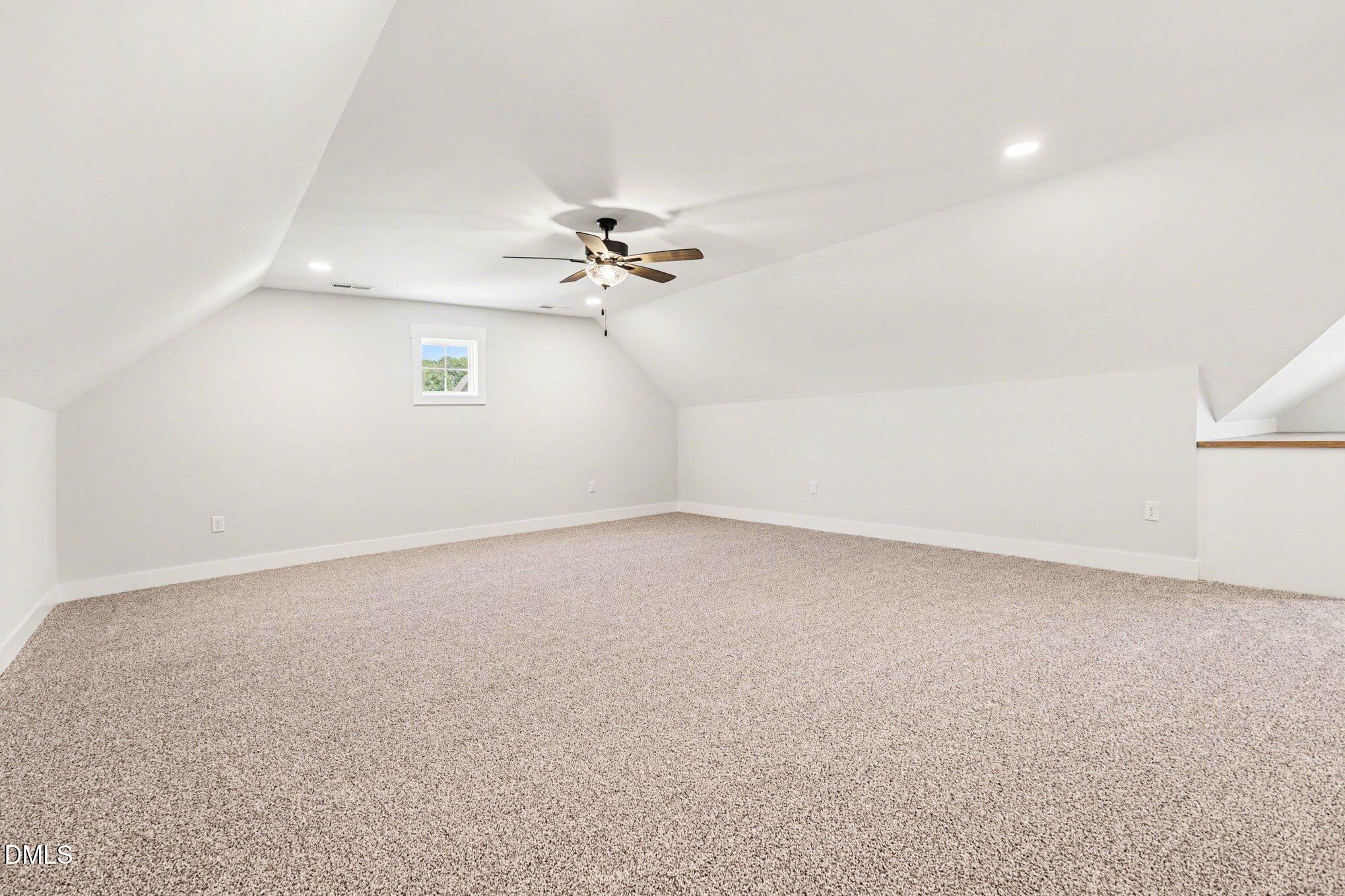 property viewer photo 20
