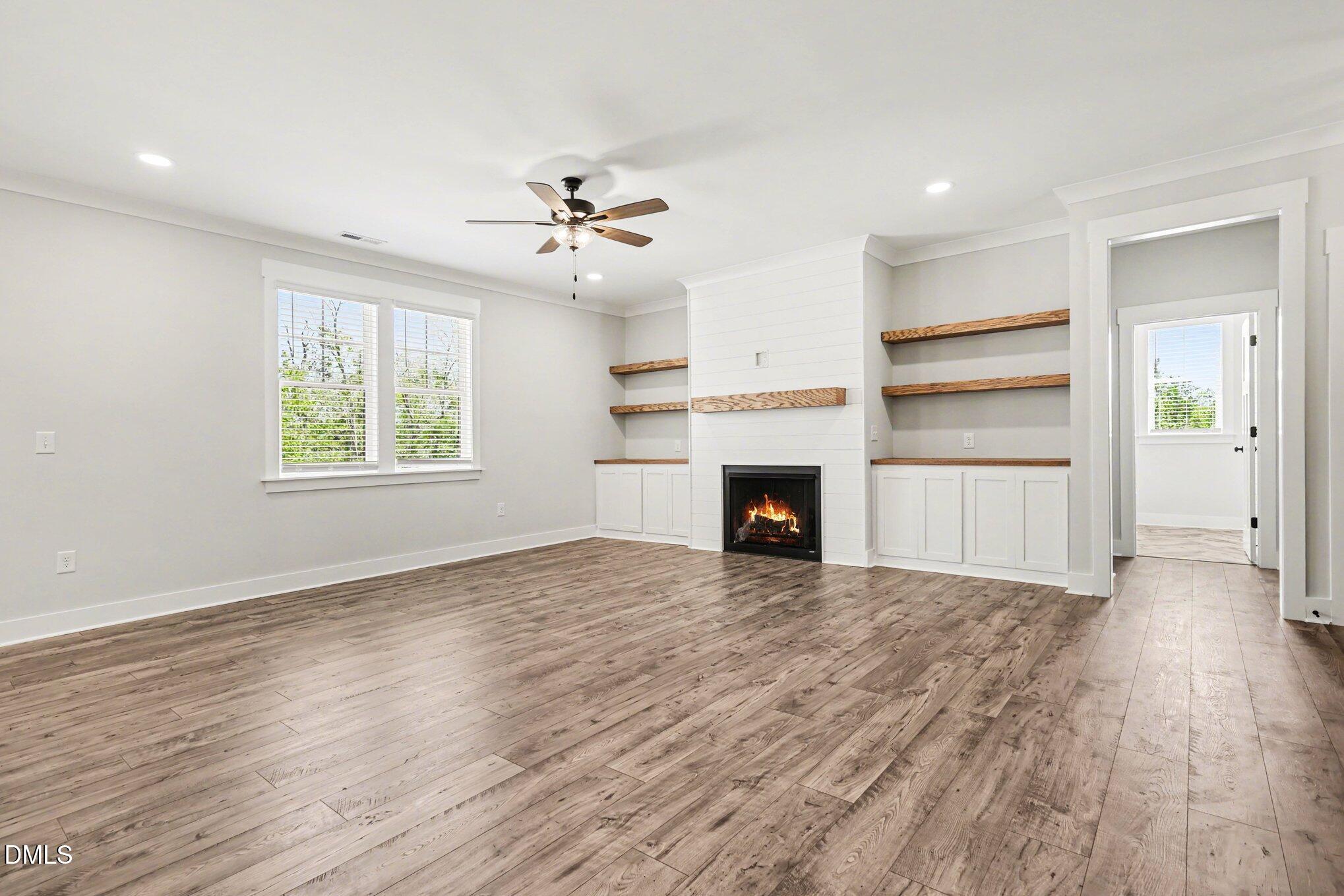 property viewer photo 3