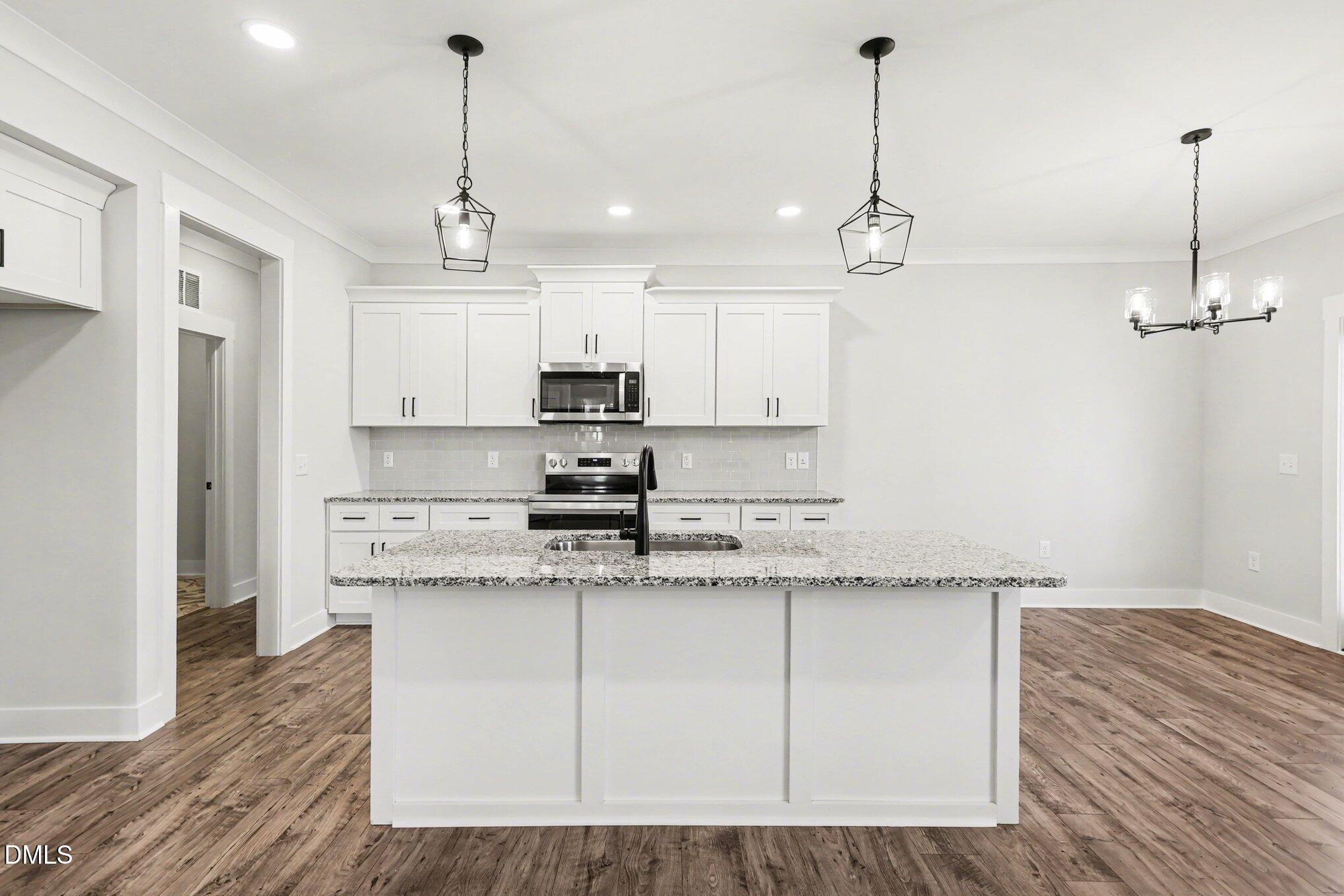 property viewer photo 7