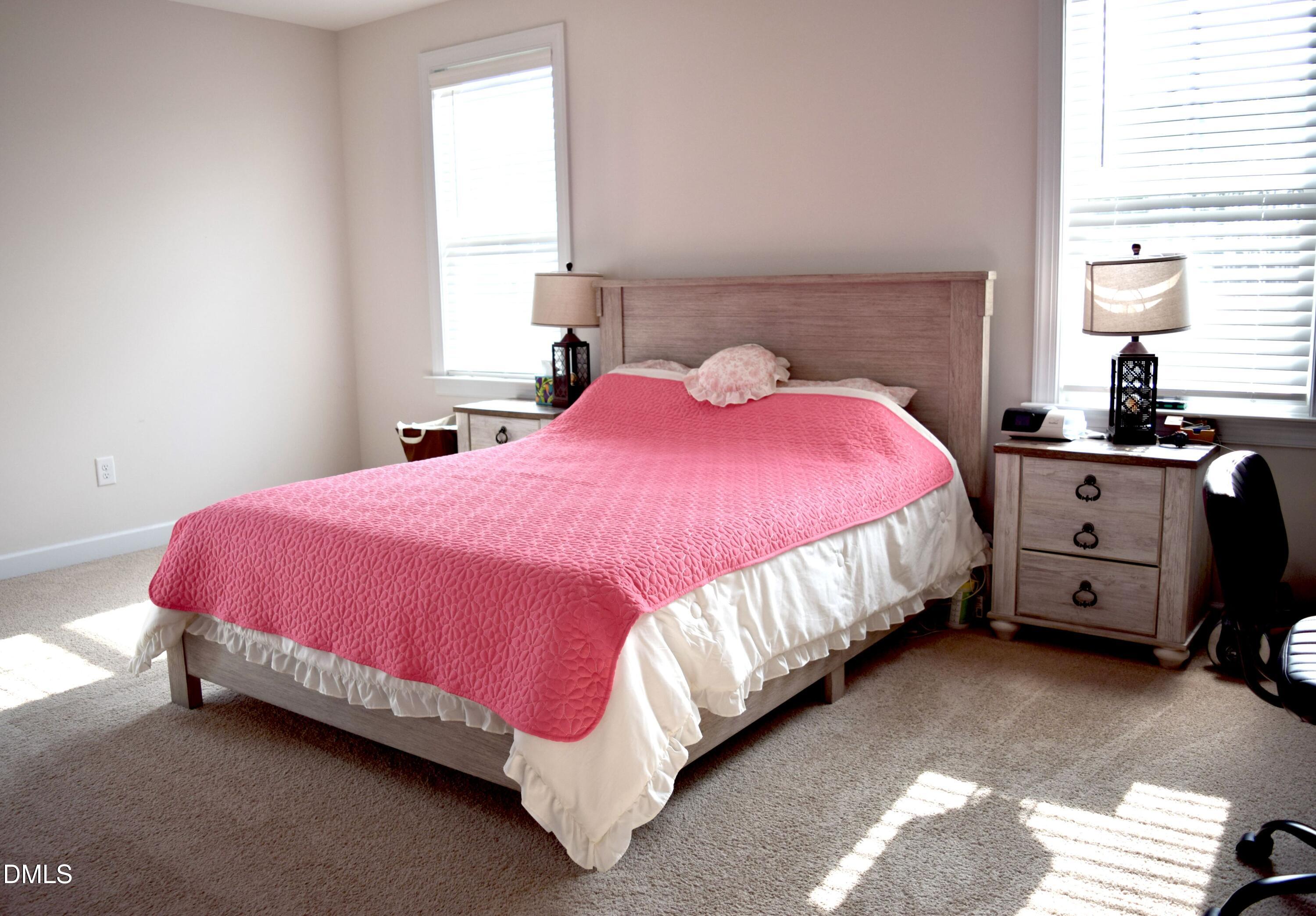 property viewer photo 15