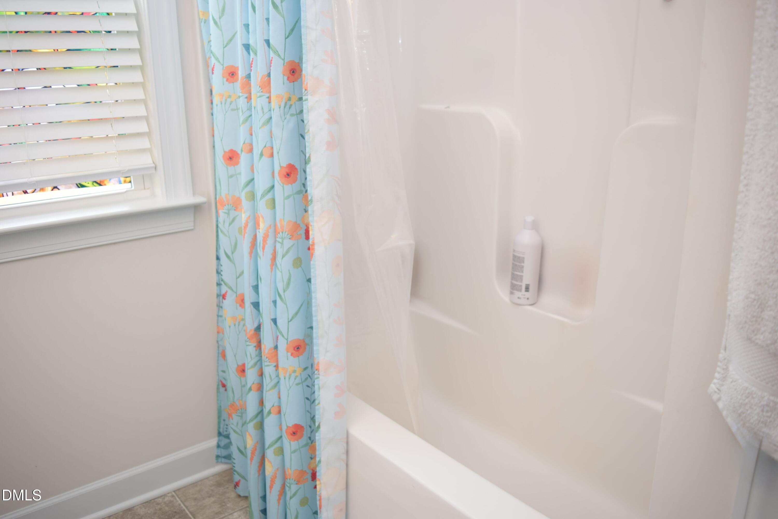 property viewer photo 24