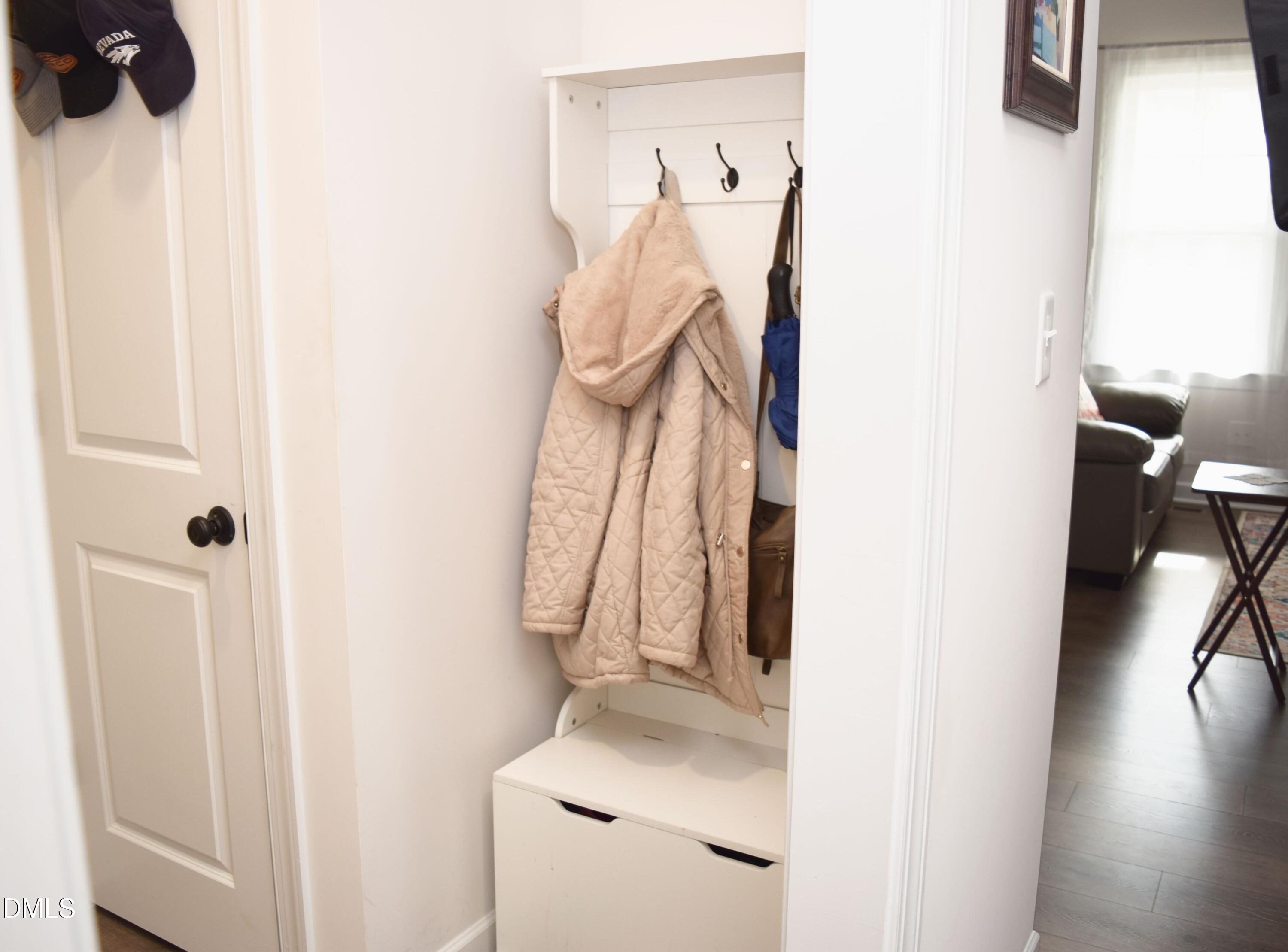 property viewer photo 26
