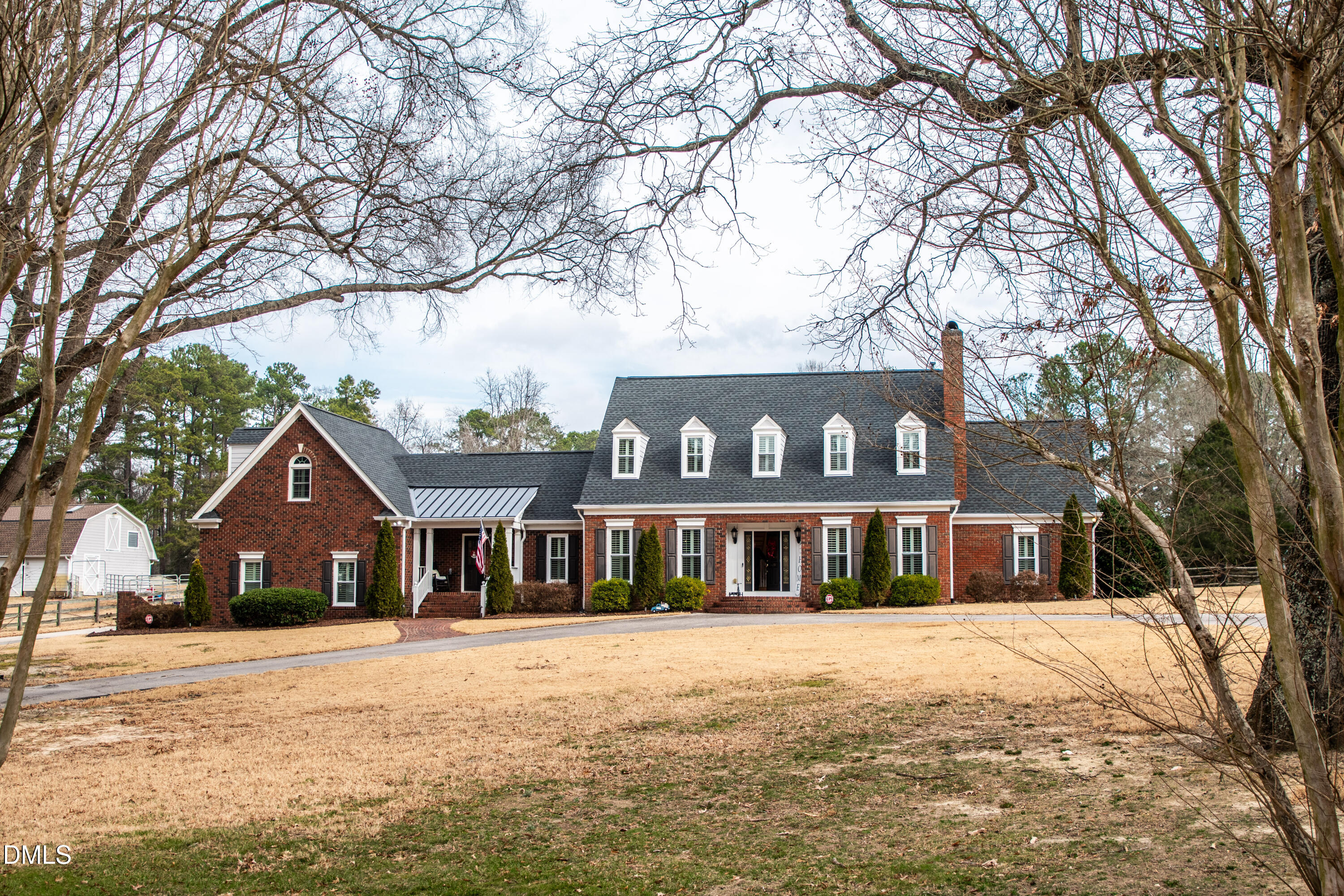 main property photo 2