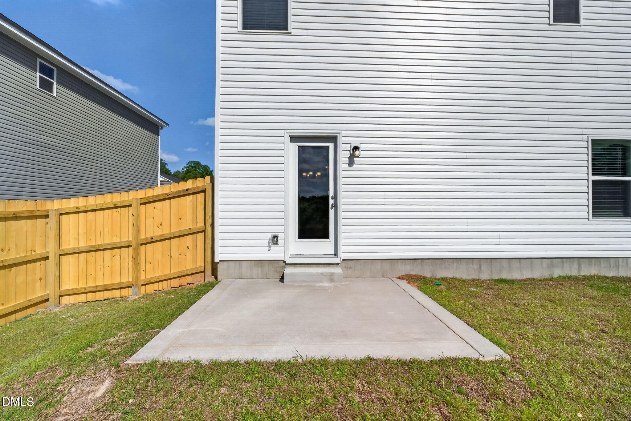 main property photo 43