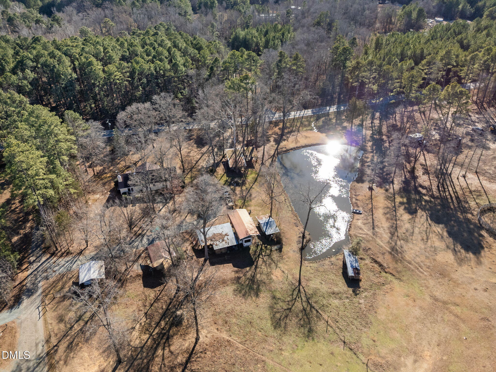 main property photo 28