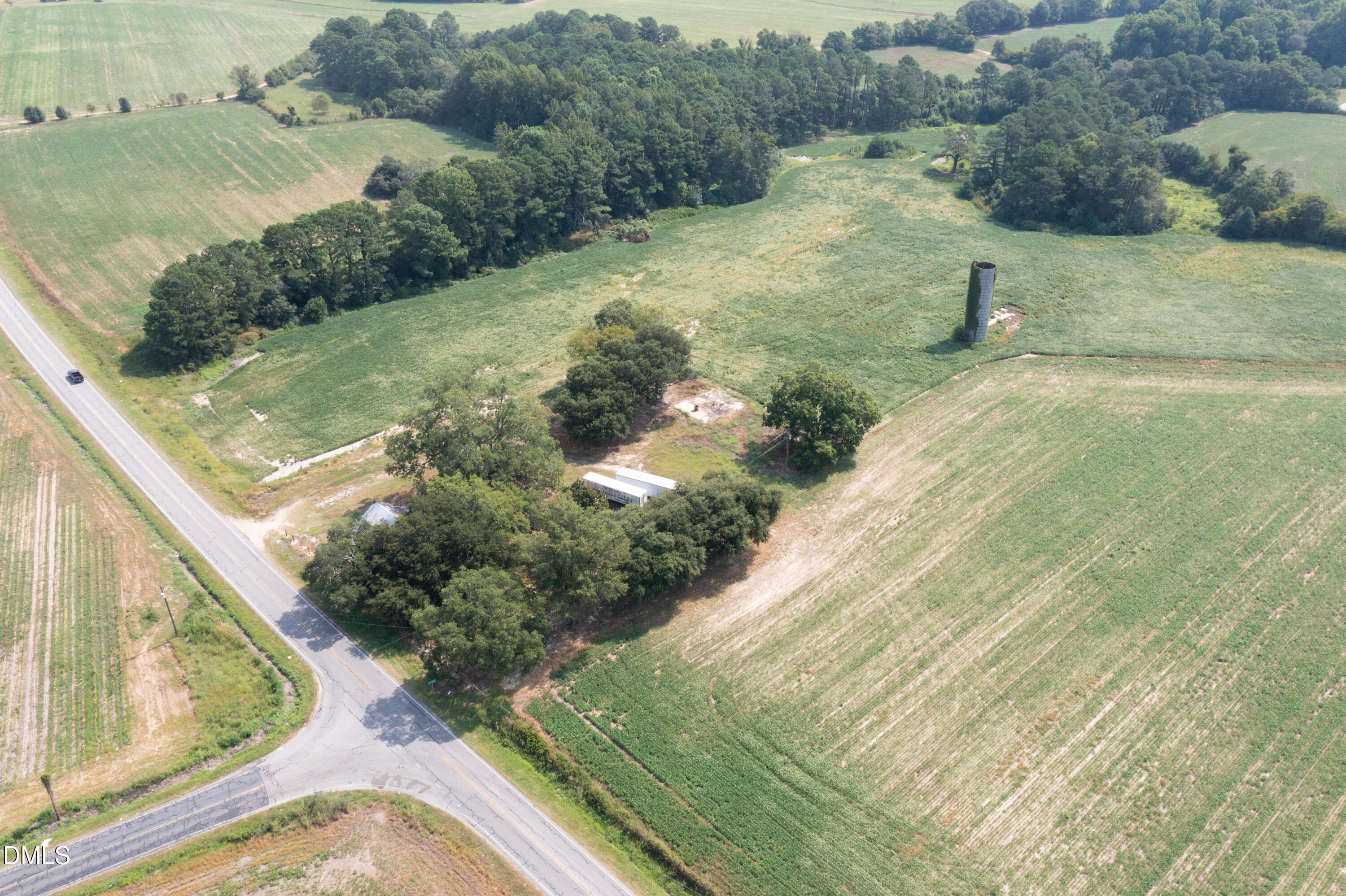 main property photo 12