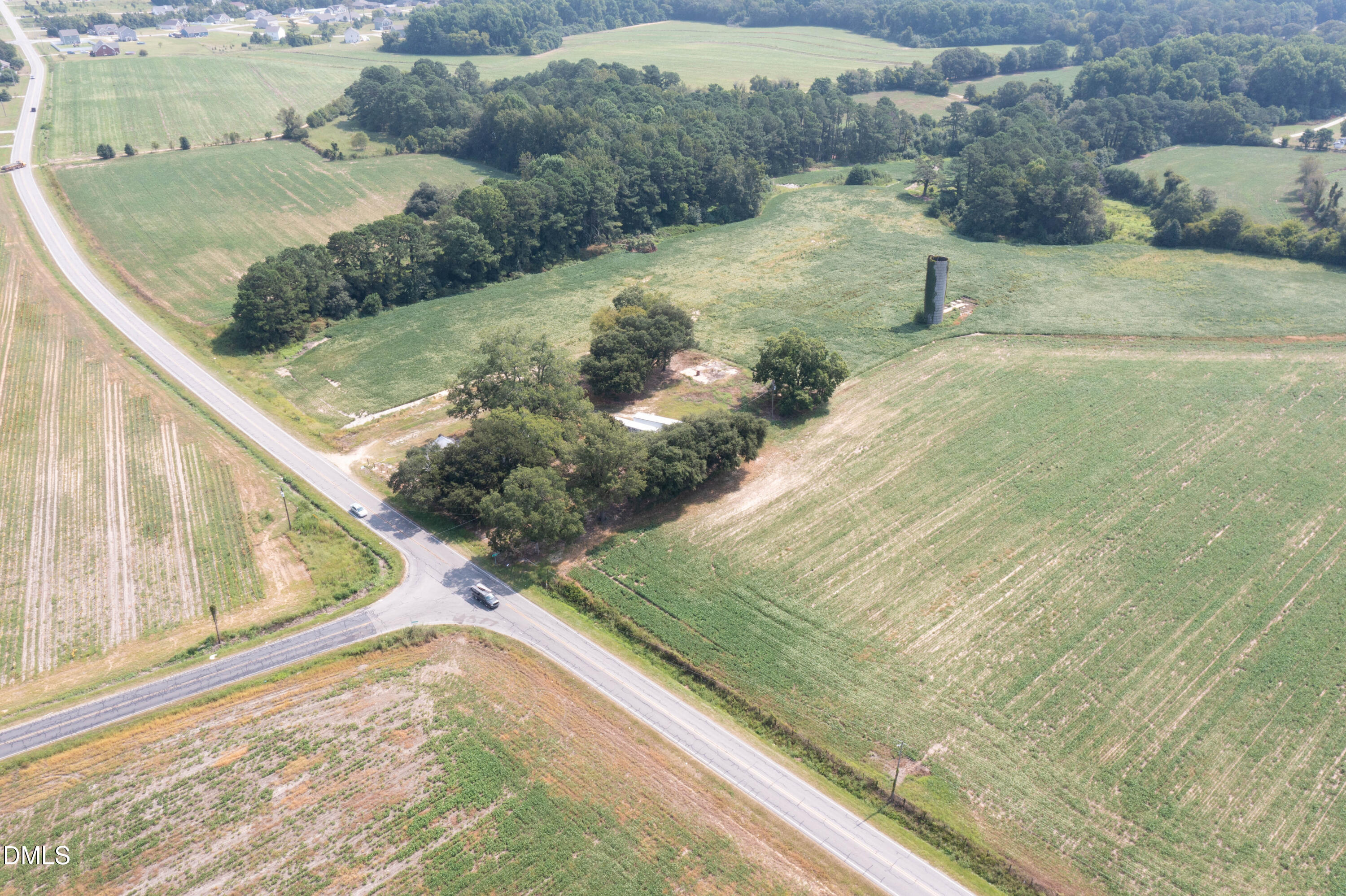 main property photo 16