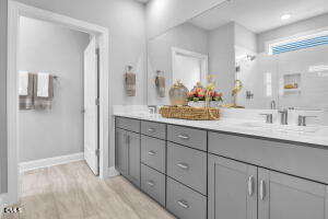 property viewer photo 20