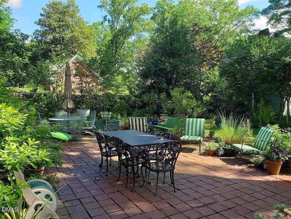 main property photo 74