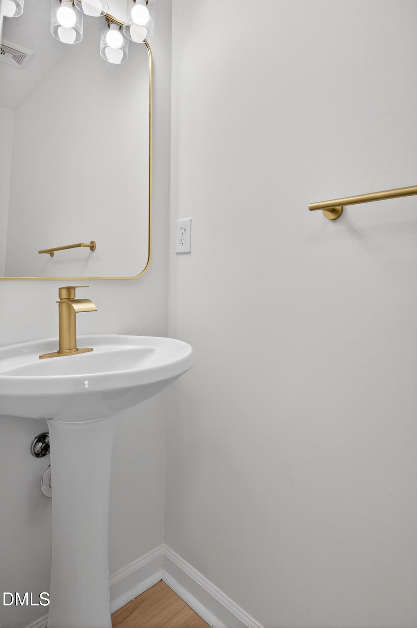 property viewer photo 21