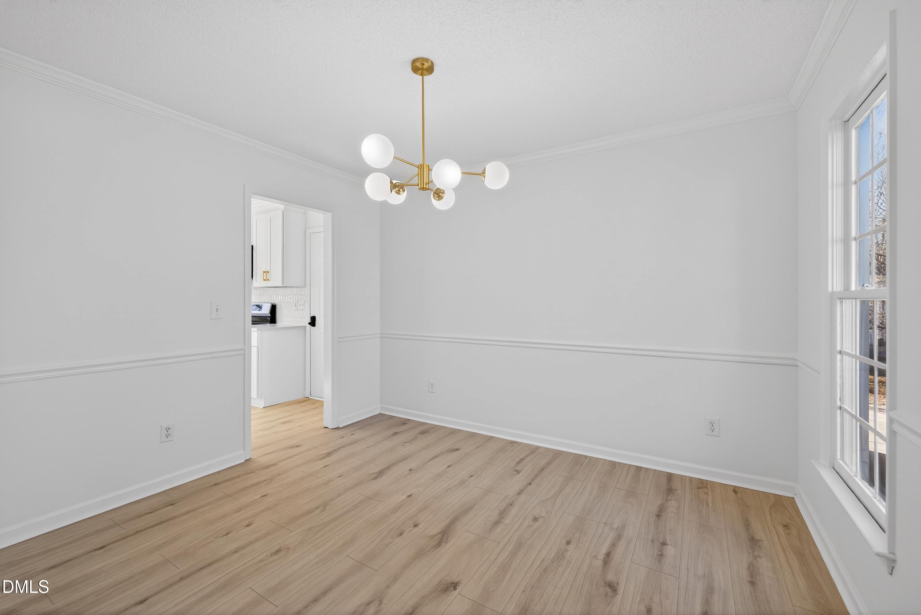 property viewer photo 23