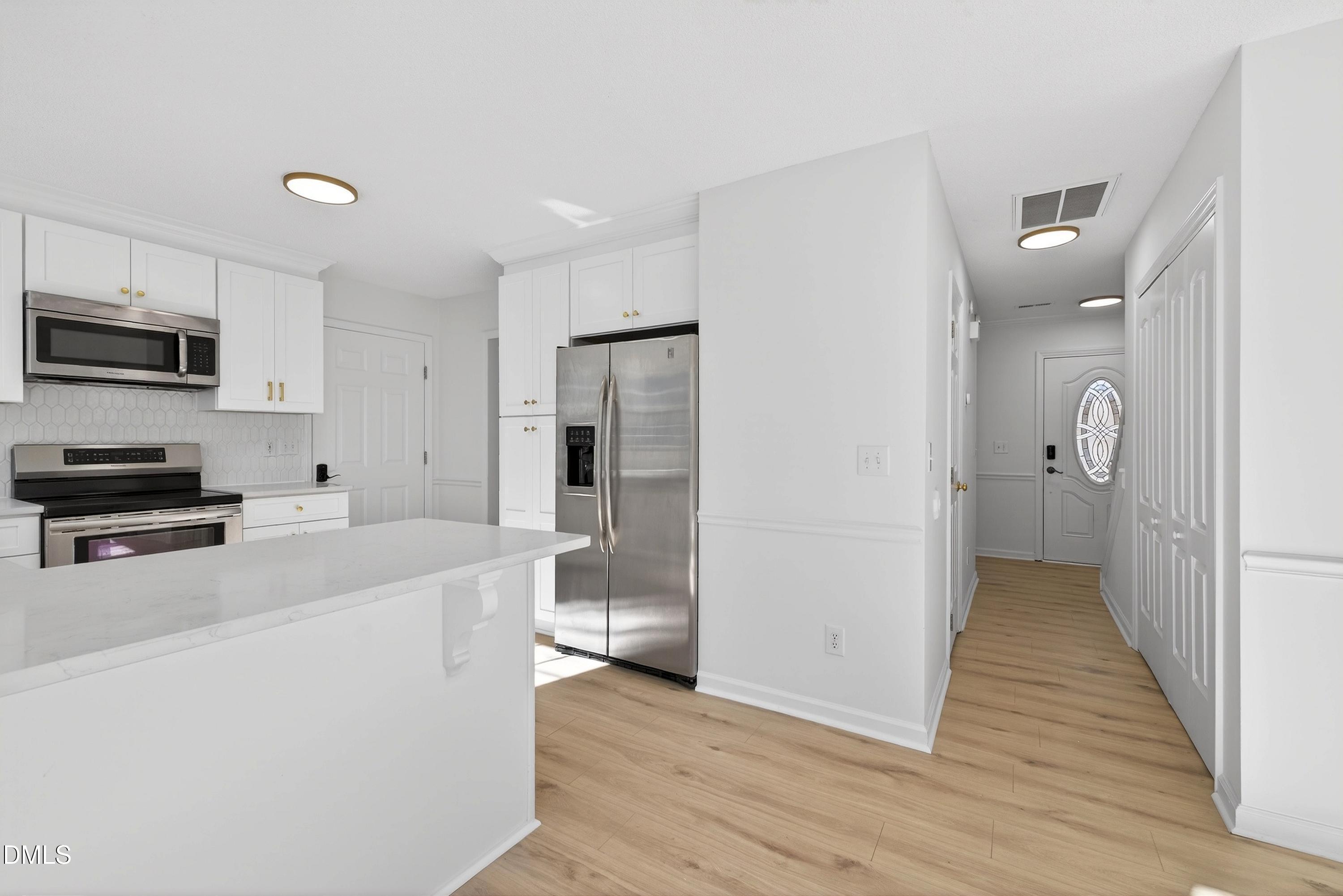 property viewer photo 25
