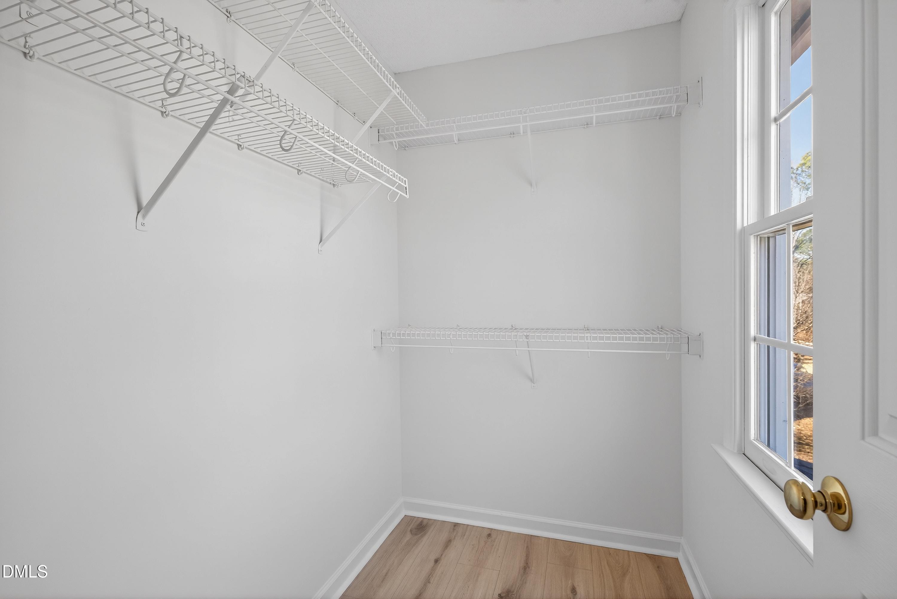 property viewer photo 38