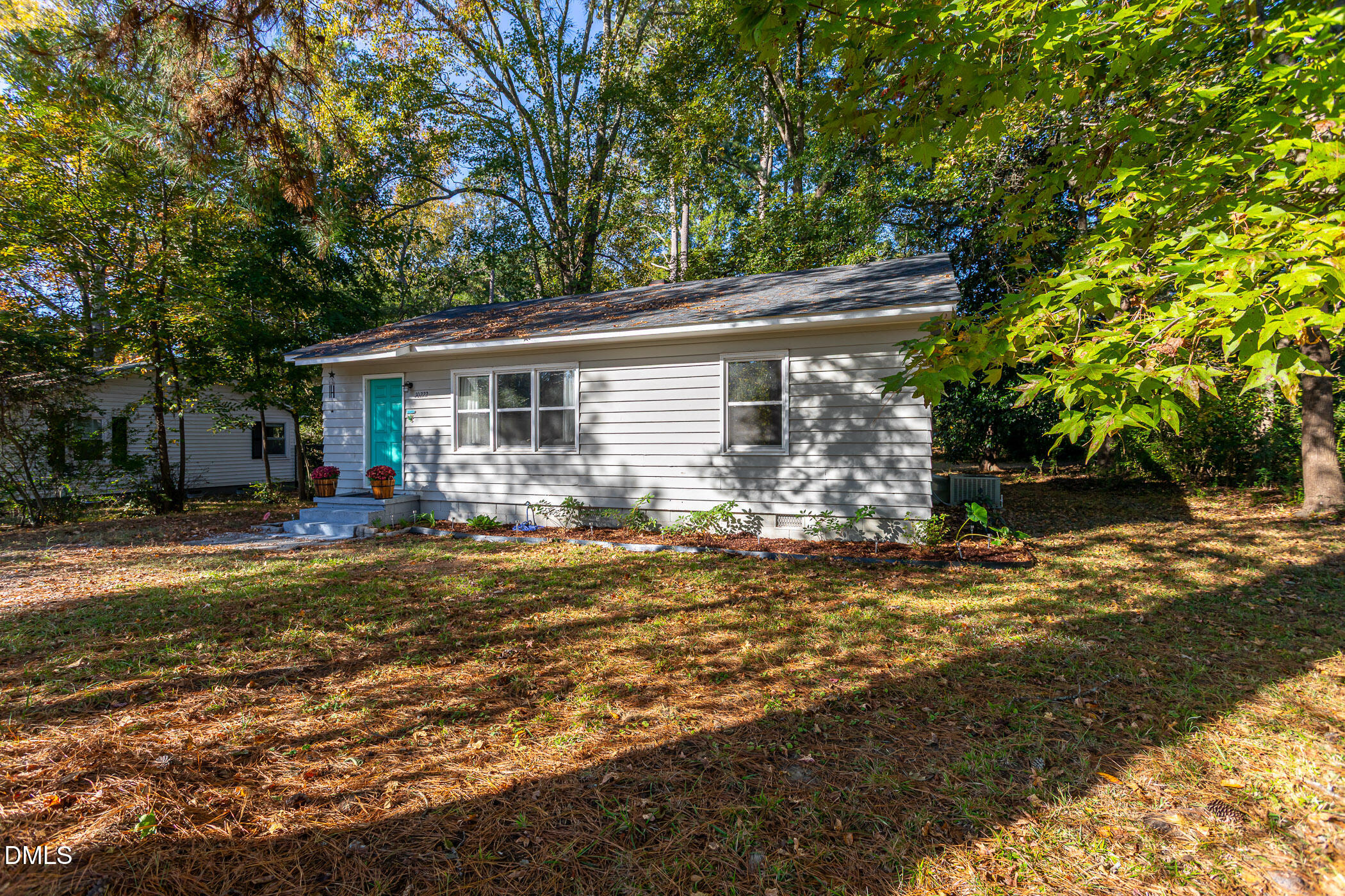 main property photo 19