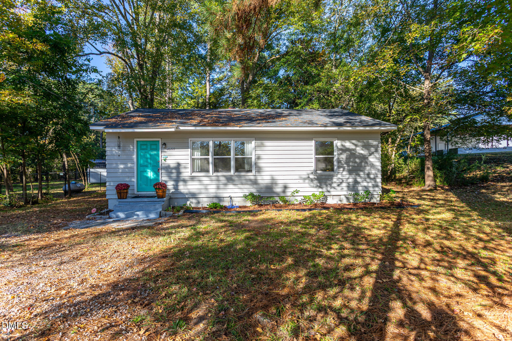 main property photo 20